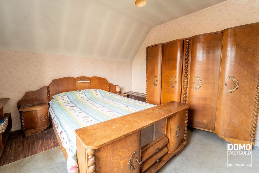 CHARMANTE TE RENOVEREN WONING MET 4 SLAAPKAMERS OP EEN PERCEEL VAN 13A TE HASSELT (KURINGEN) foto 15