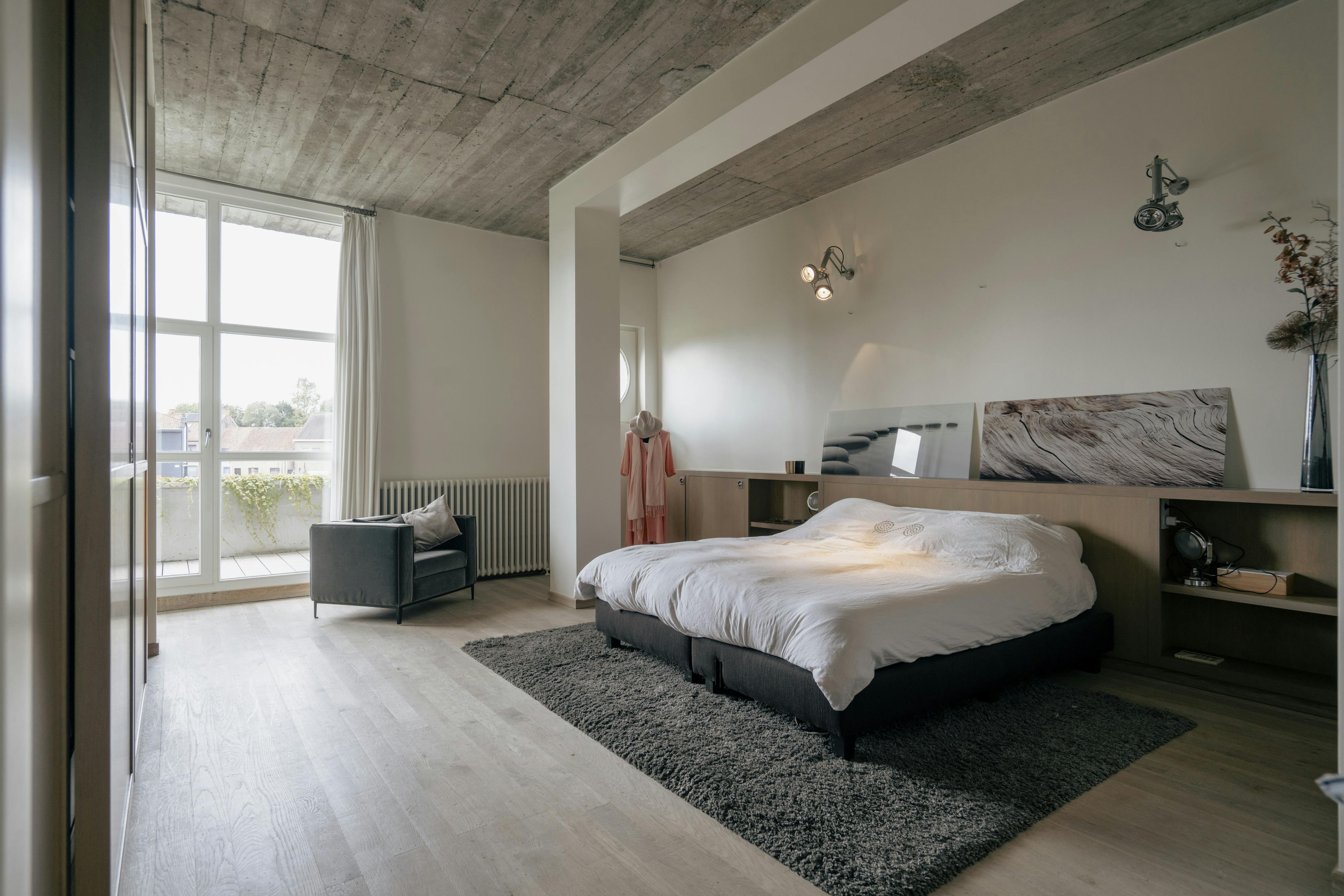 Exclusieve loftwoning met zwembad en loods te koop in Lauwe foto 16