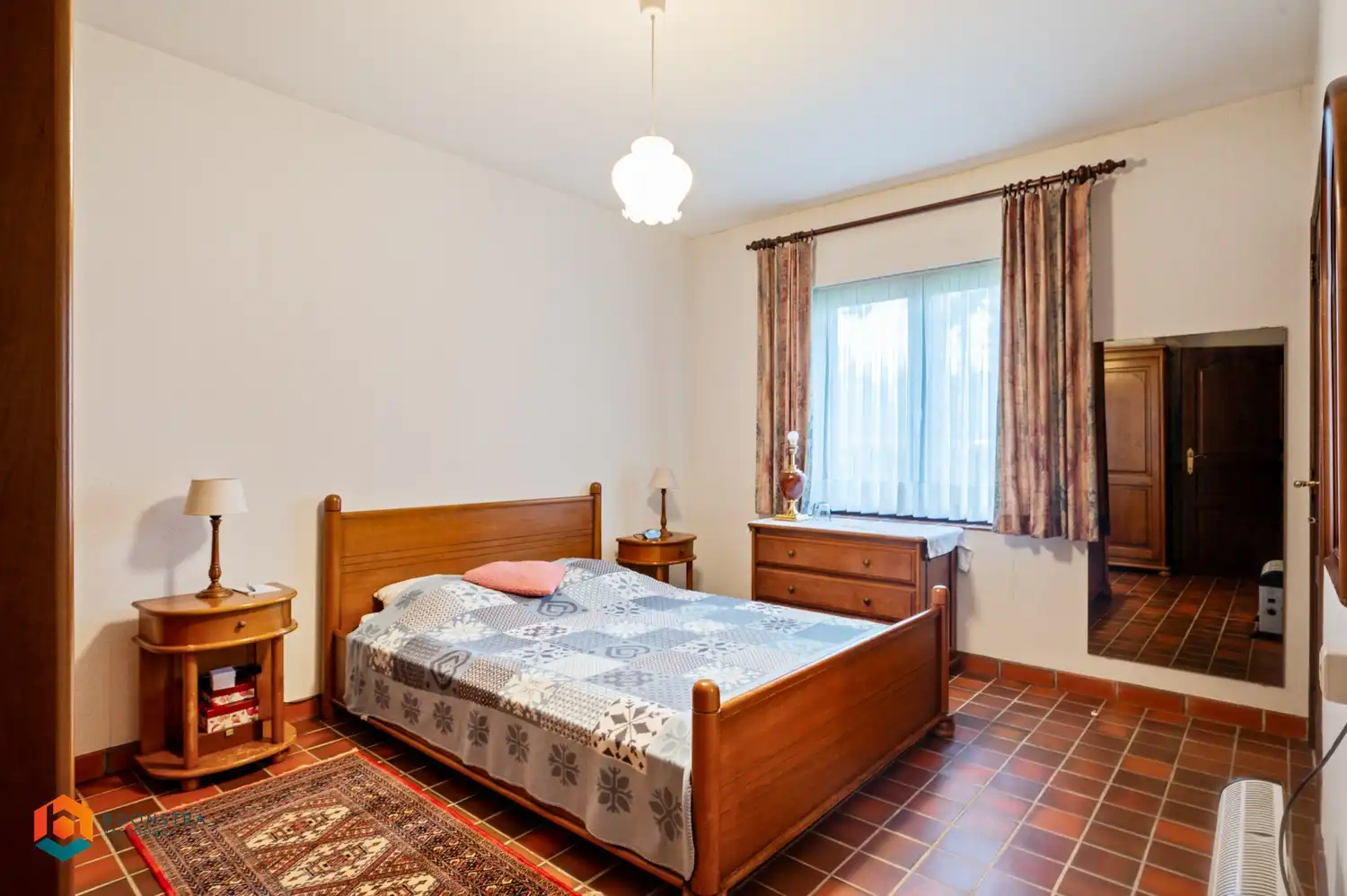 Te renoveren woning met 4 slpkrs en magazijn van 360m² op ruim perceel van 5730m² foto 16