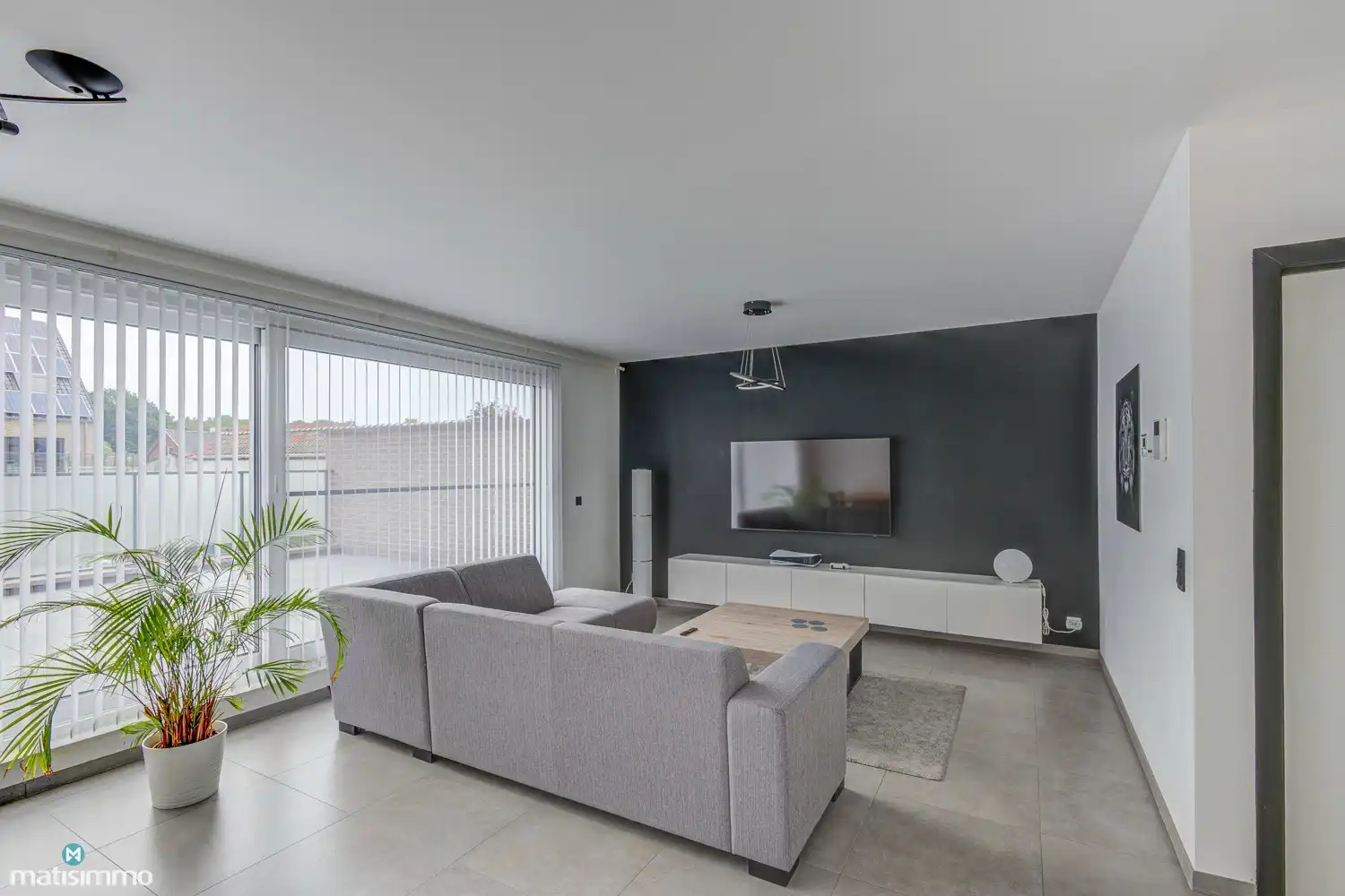 INSTAPKLAAR APPARTEMENT MET 2 SLAAPKAMERS, RUIM TERRAS EN PARKEERPLAATS TE SCHOONBEEK foto 2