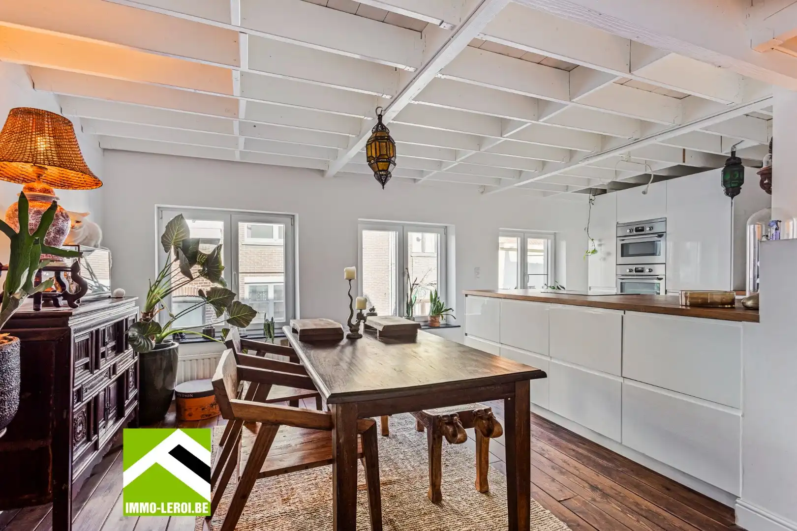 Hoofdfoto van de publicatie: Grote stadswoning met garage - centrum Tongeren