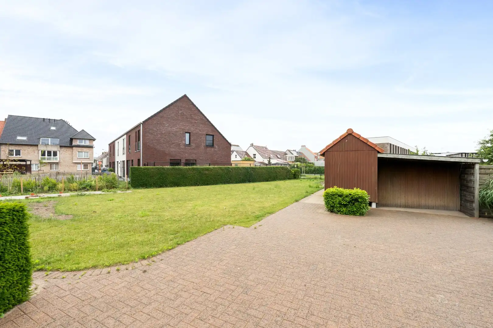 Te koop in Bredene: ruime instapklare halfopen bebouwing met 4 slaapkamers, grote tuin en multifunctioneel bijgebouw op 848 m² foto 25