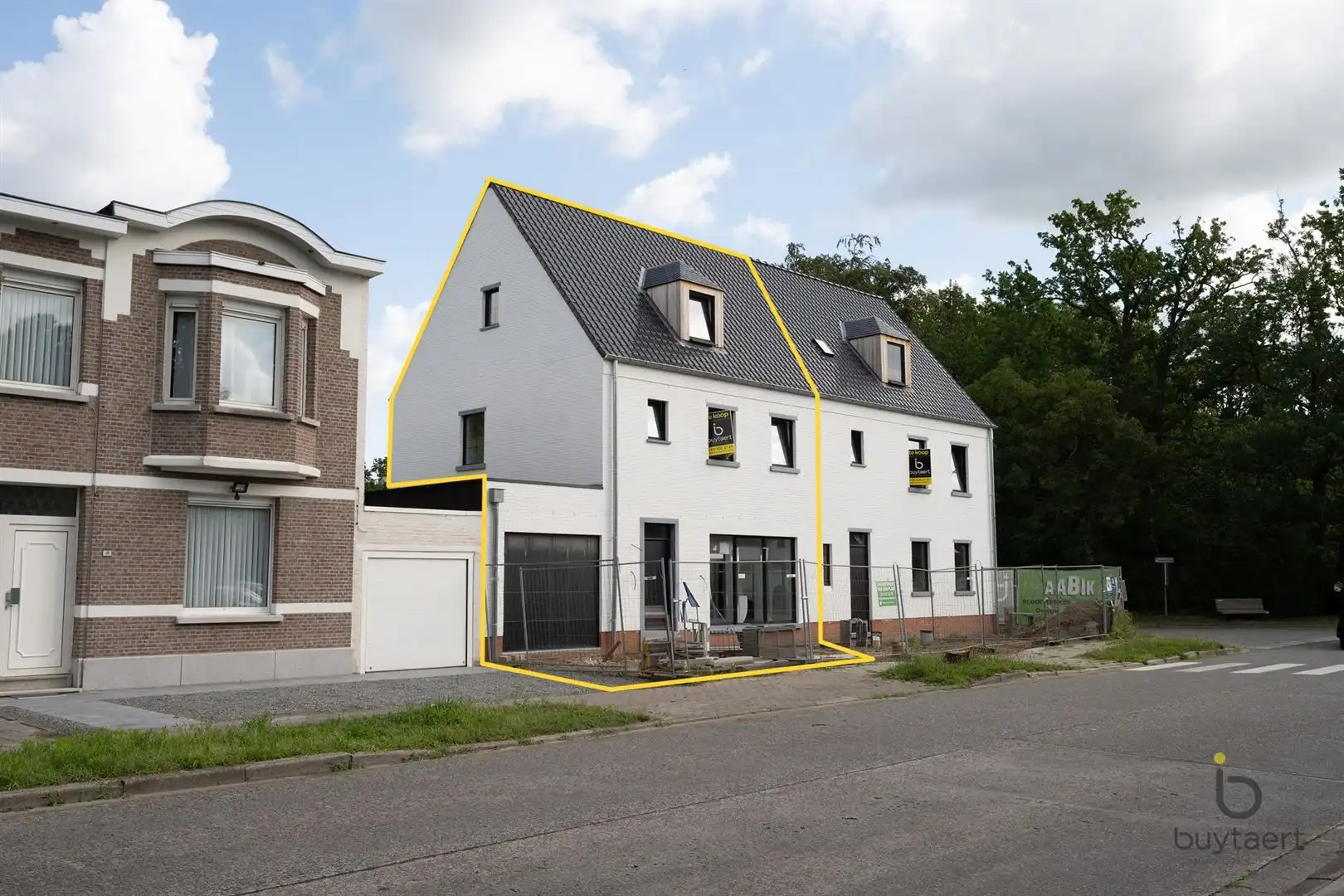 Karaktervolle nieuwbouw BEN half open bebouwing, centraal gelegen nabij het mooie dorpje oud Schilde! foto 2