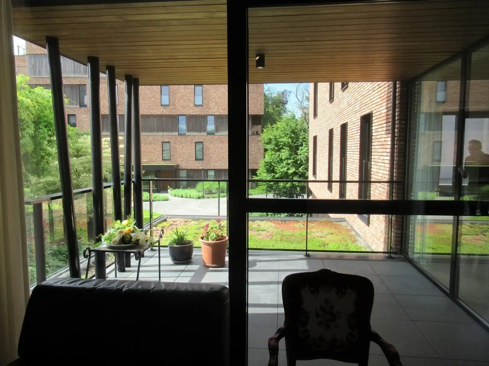 Luxe nieuwbouw-appartement met 2 slaapkamers  in centrum van Sint-Truiden. foto 16