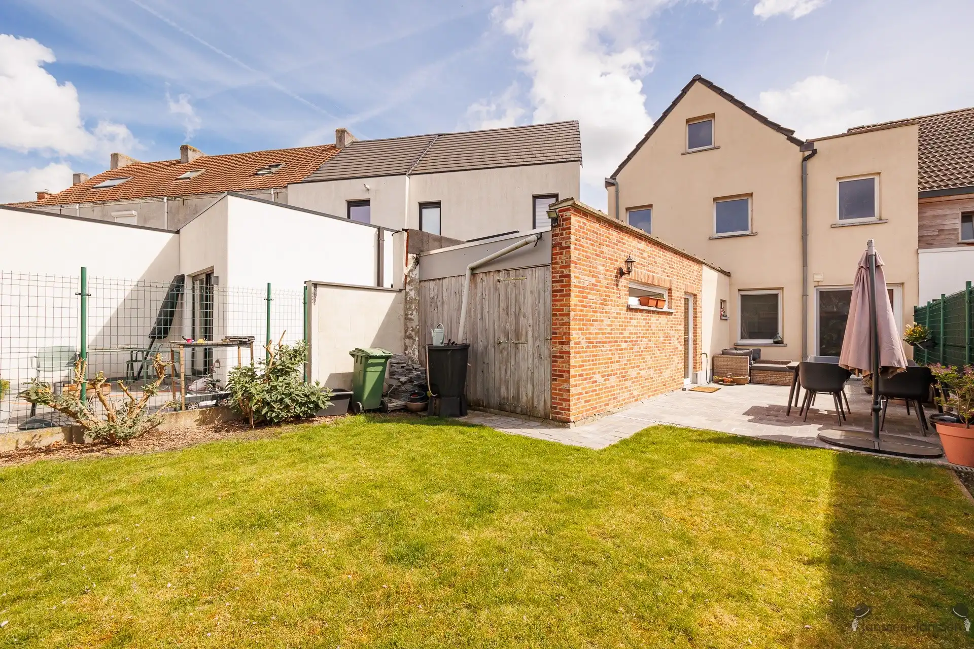 Instapklare rijwoning met 3 slpkmrs & tuin foto 18