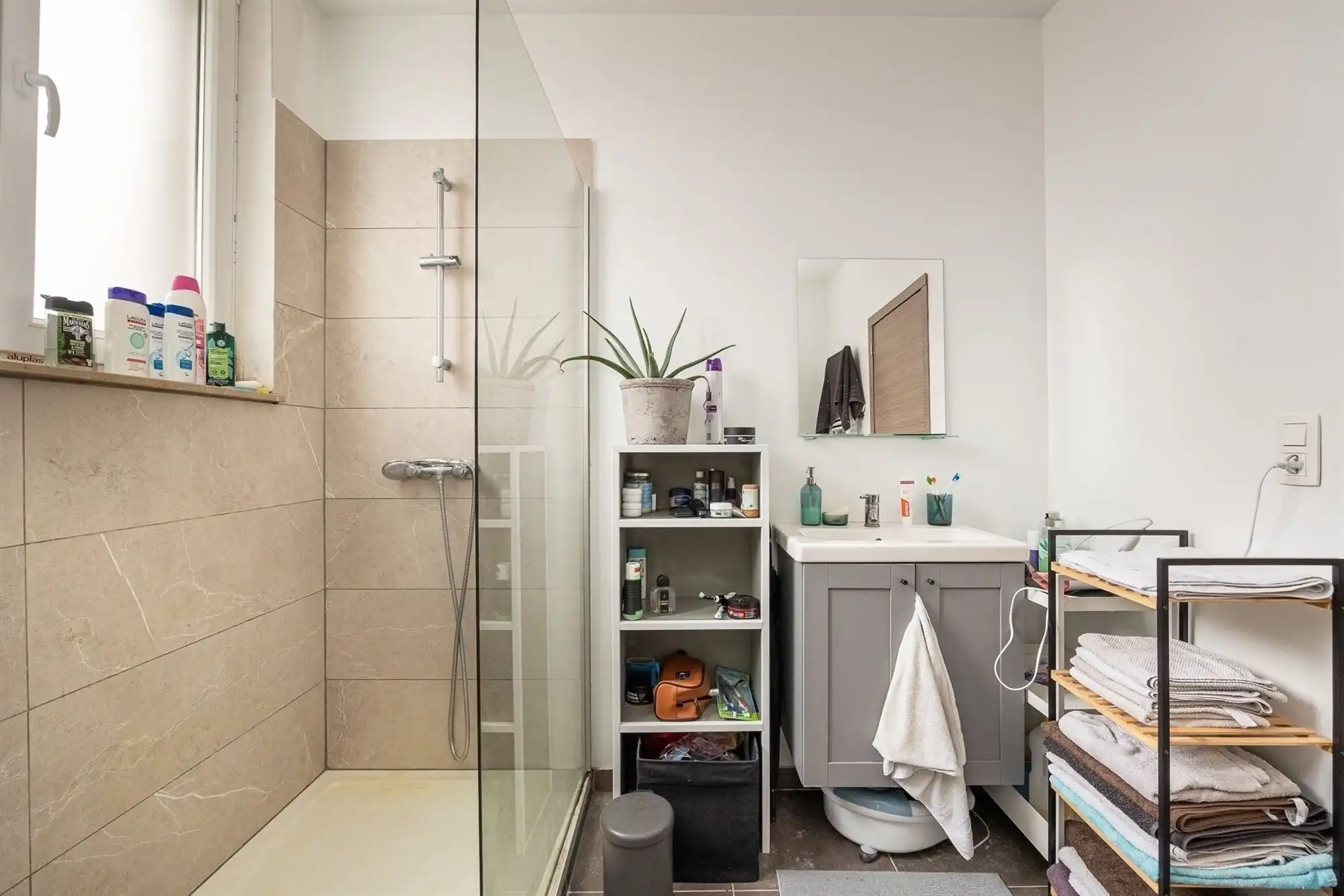 Appartement met 1 à 2 slaapkamers nabij Rivierenhof foto 10
