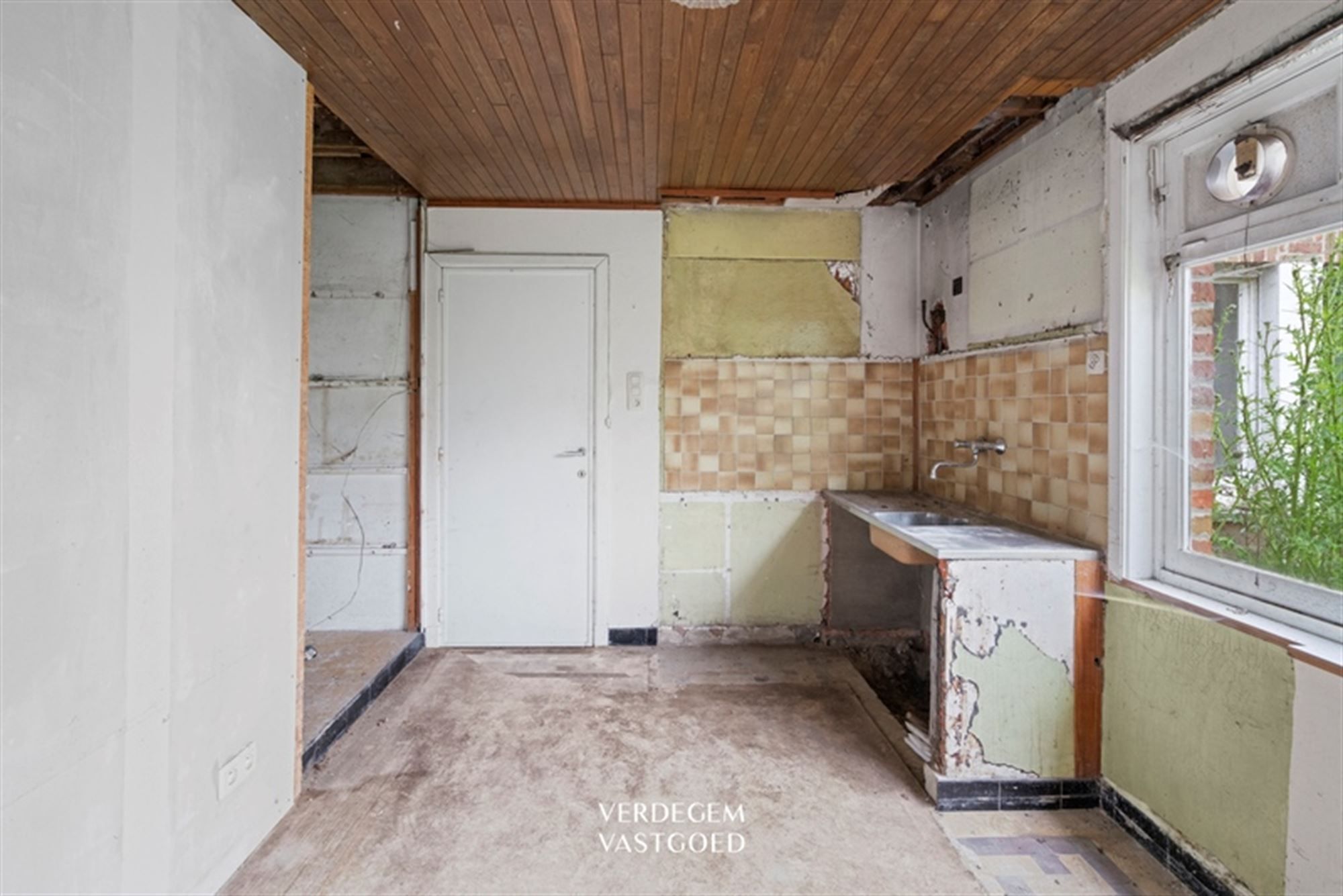 Woning met 3 slaapkamers en tuin voor totaalrenovatie foto 7