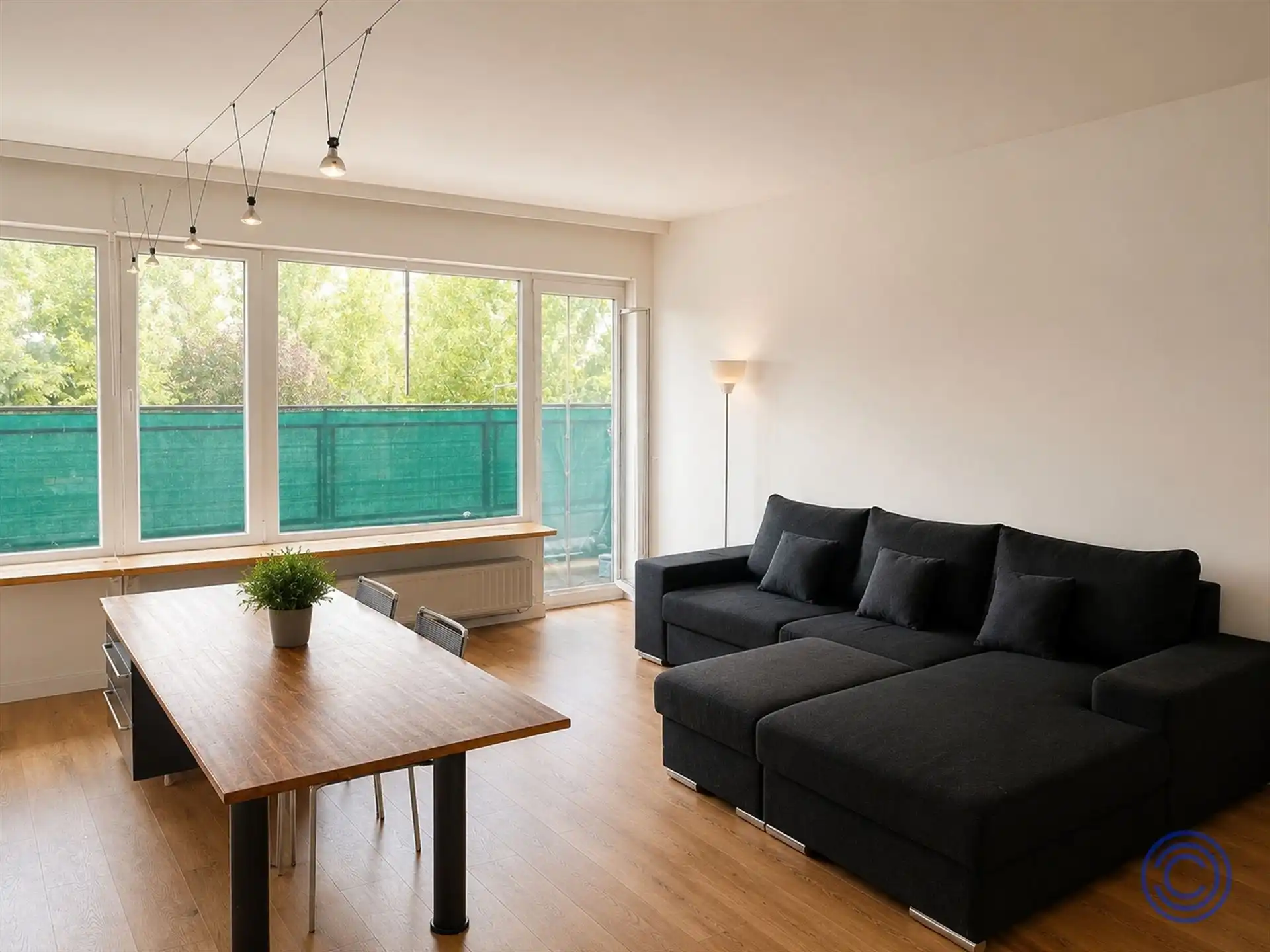 Instapklaar 1-slpk appartement met terras aan het Zuidpark foto 5