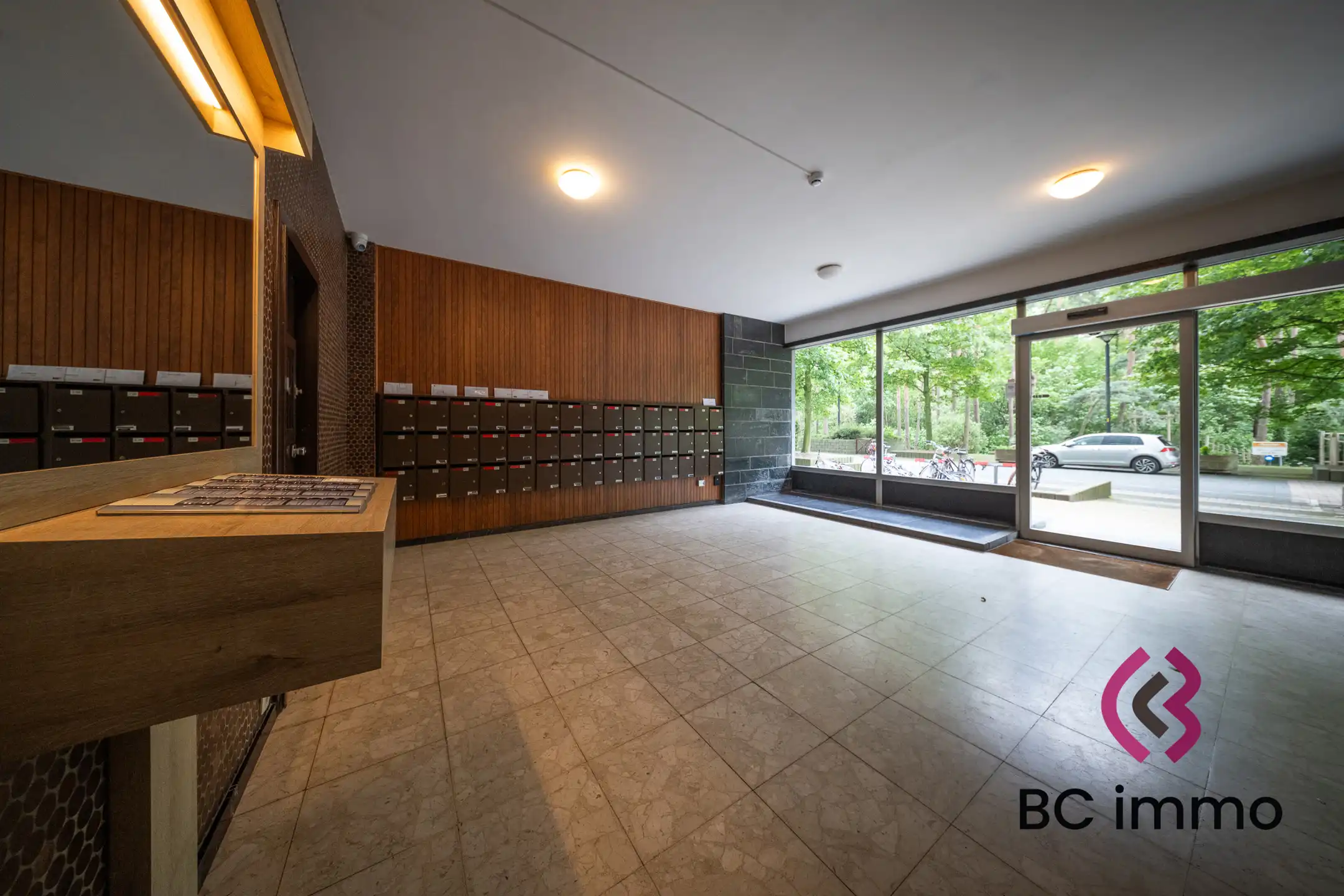 2 slaapkamer appartement met panoramisch uitzicht op toplocatie foto 21