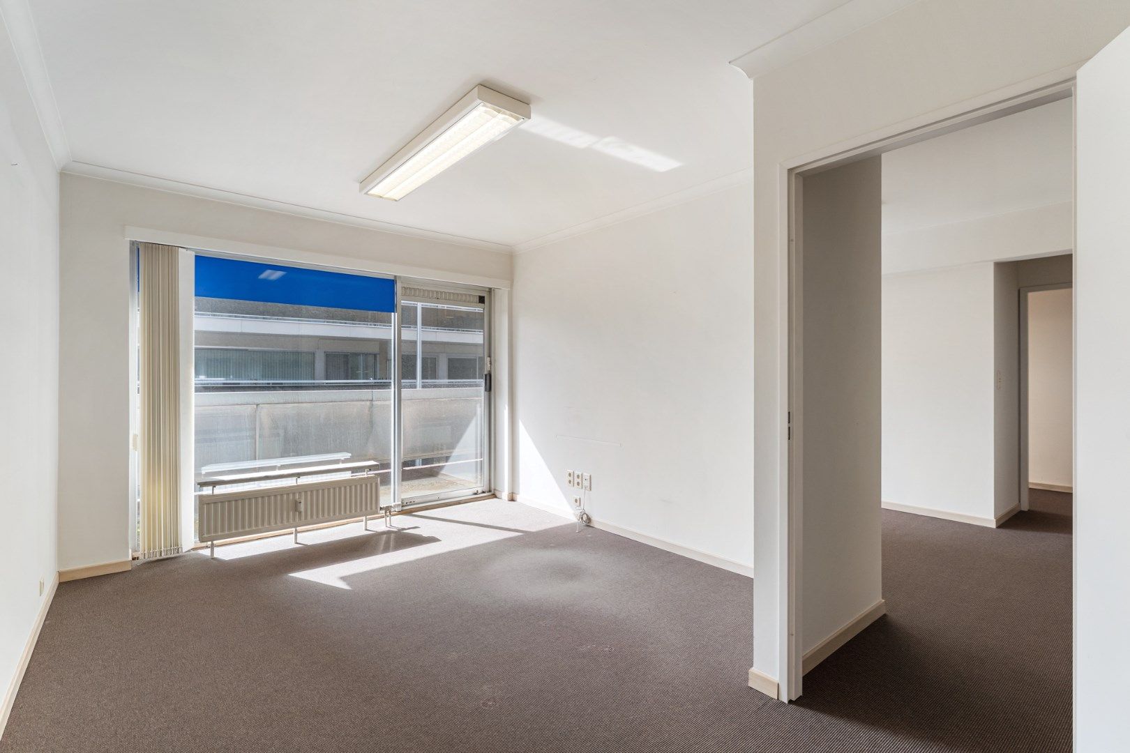 Handelspand op toplocatie, 226m², ruime parkeergelegenheid foto 9
