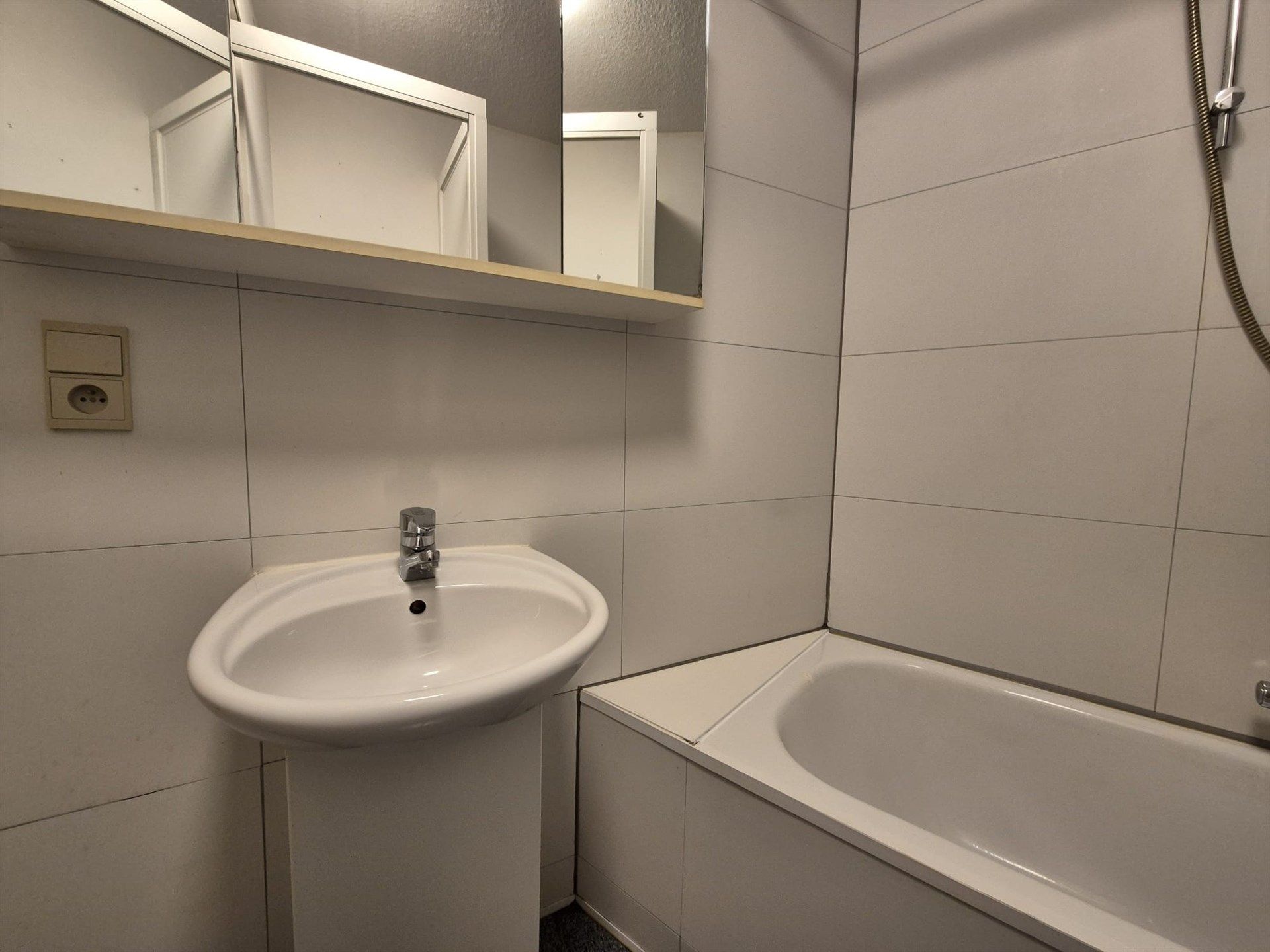 Gezellig 2-slaapkamer appartement in centrum Wetteren. foto 16