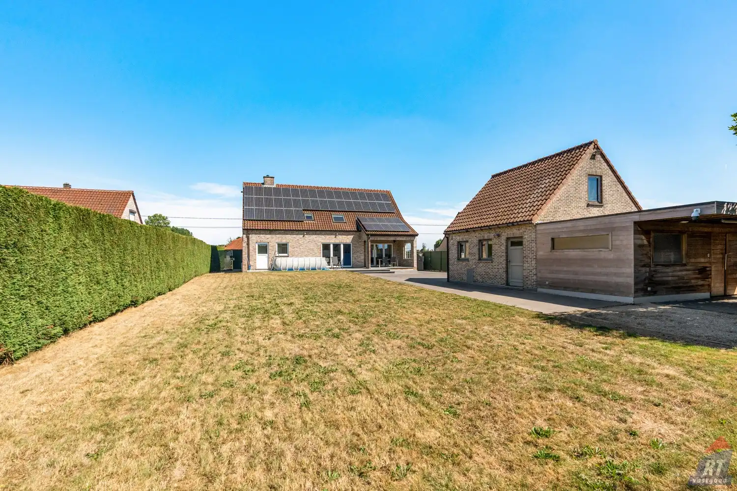 Zeer ruime, instapklare gezinswoning met  4 tot 5 slaapkamers foto 30