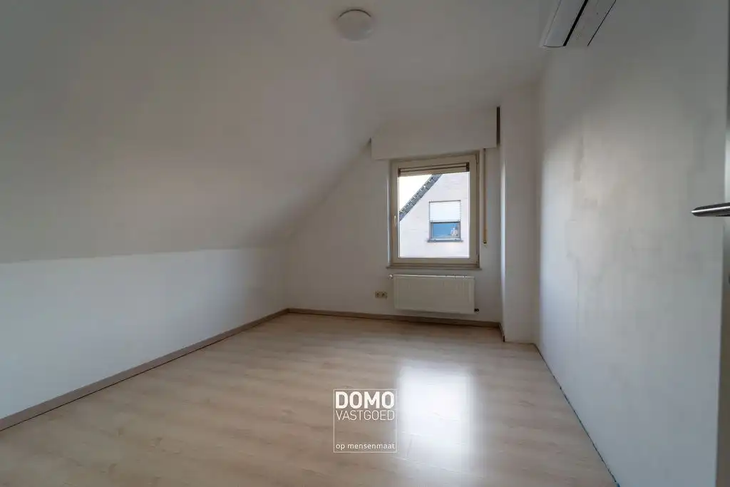 Wonen in alle rust: instapklare open bebouwing met ruime zonnige tuin te Stokrooie foto 14