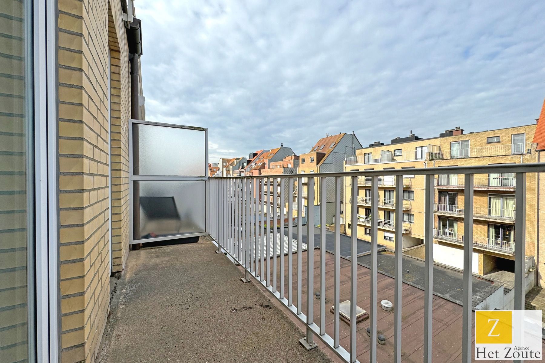 Instapklaar appartement op wandelafstand van strand - Knokke foto 14