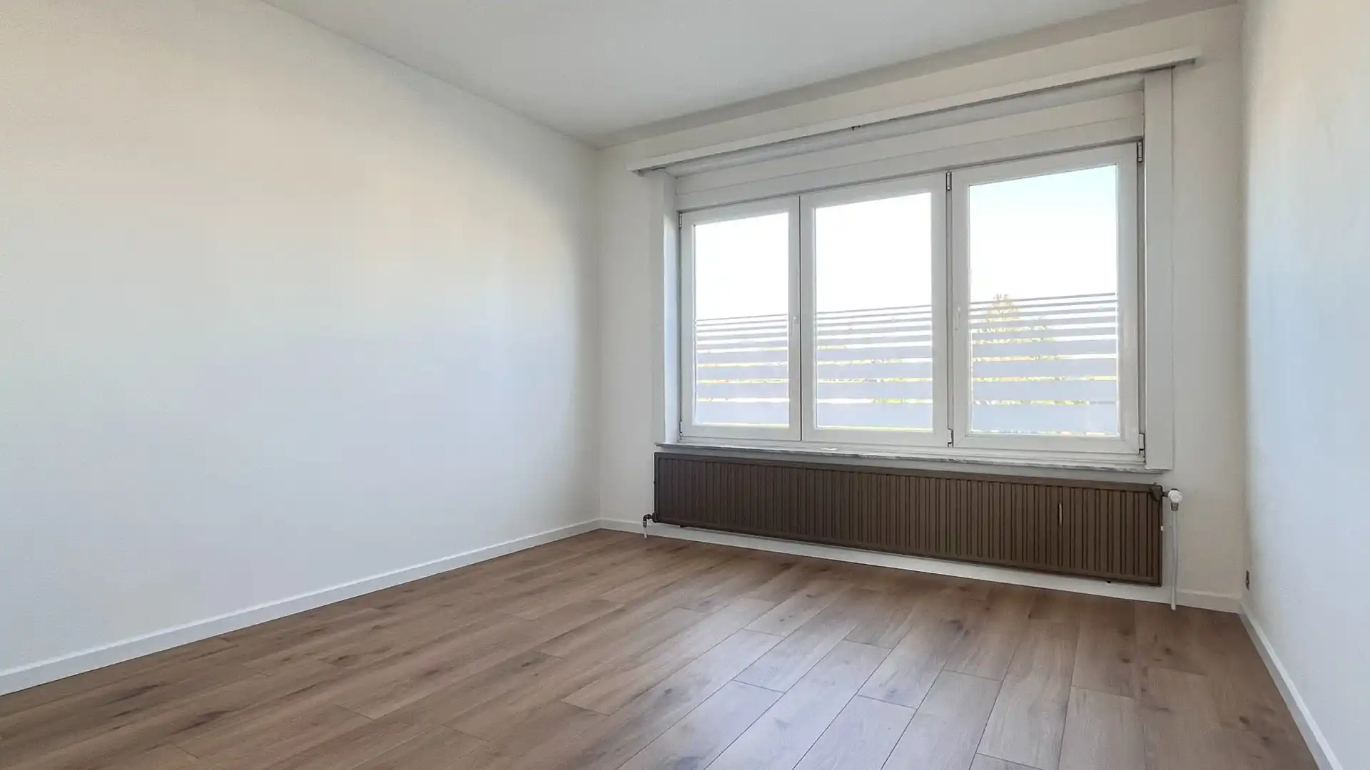 Appartement met drie slaapkamers, terras, kelderberging en garage. foto 15