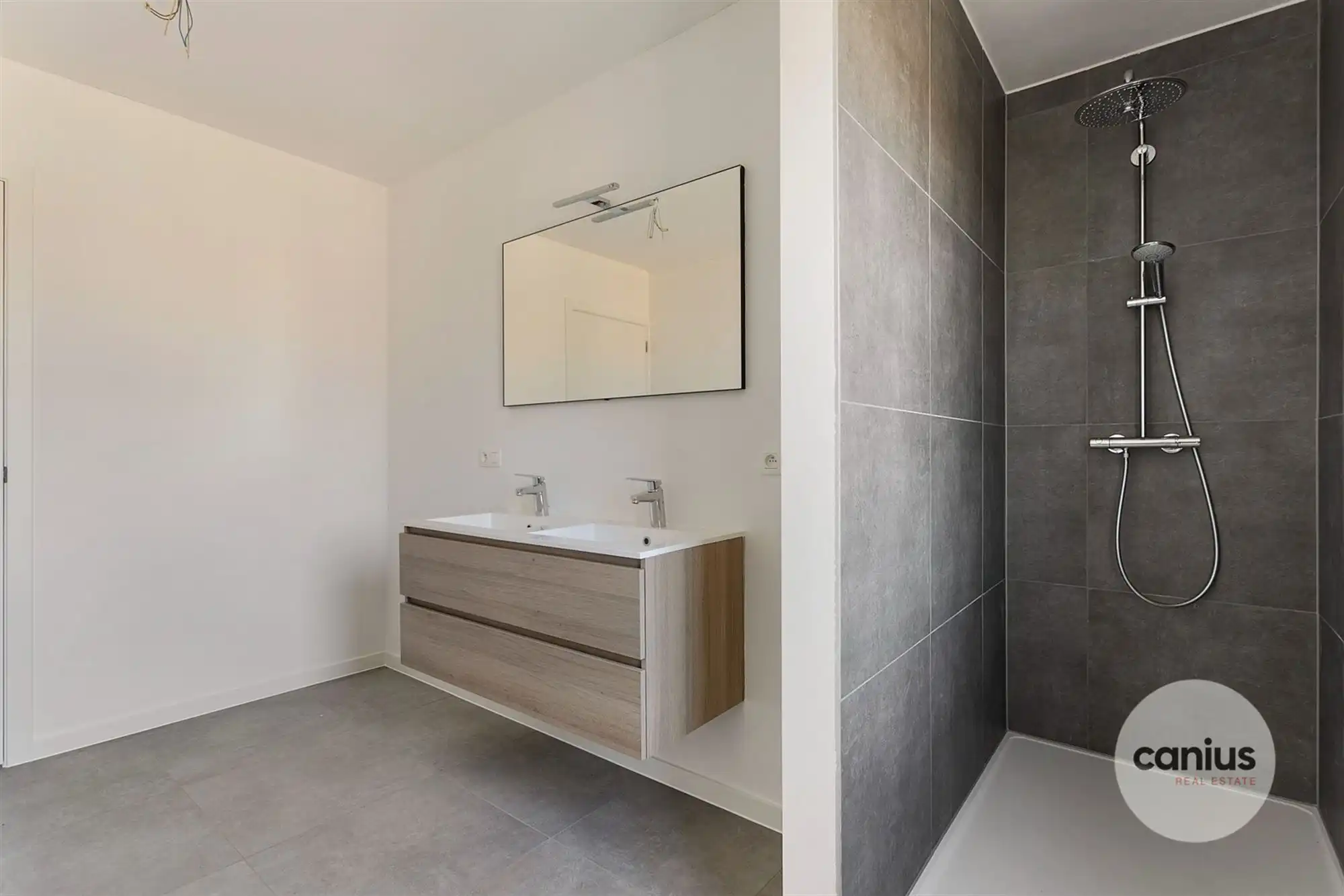 RUSTIG WONEN NABIJ HET CENTRUM VAN OVERPELT foto 9