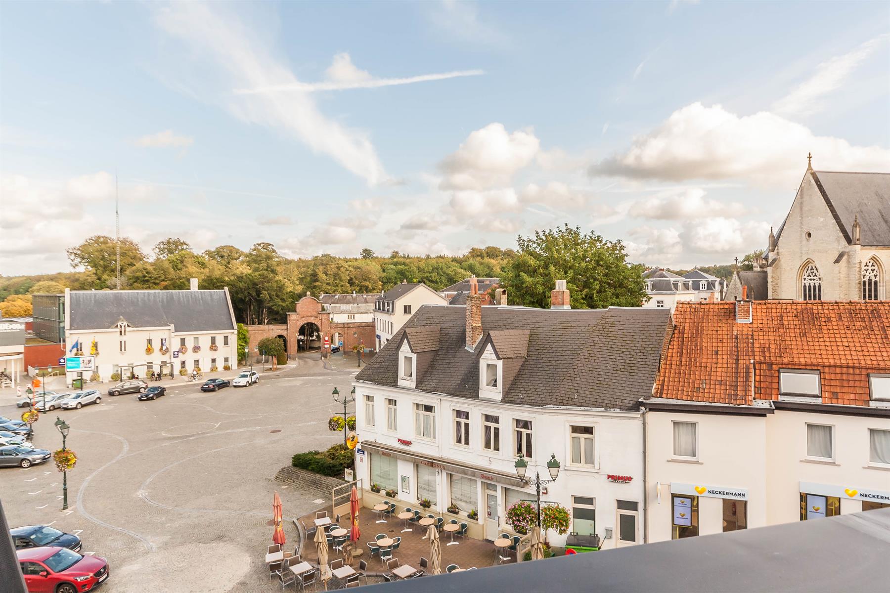 Appartement te huur foto 13