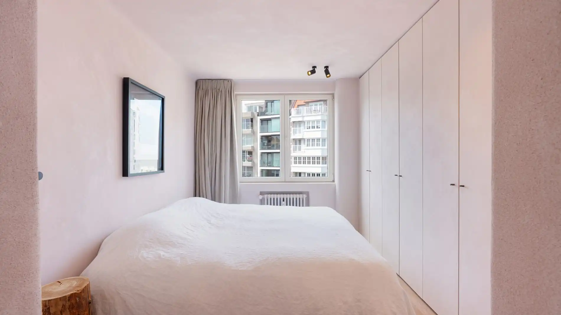 Luxueus gerenoveerd appartement met ZEEzicht, gelegen op het Driehoeksplein. foto 18