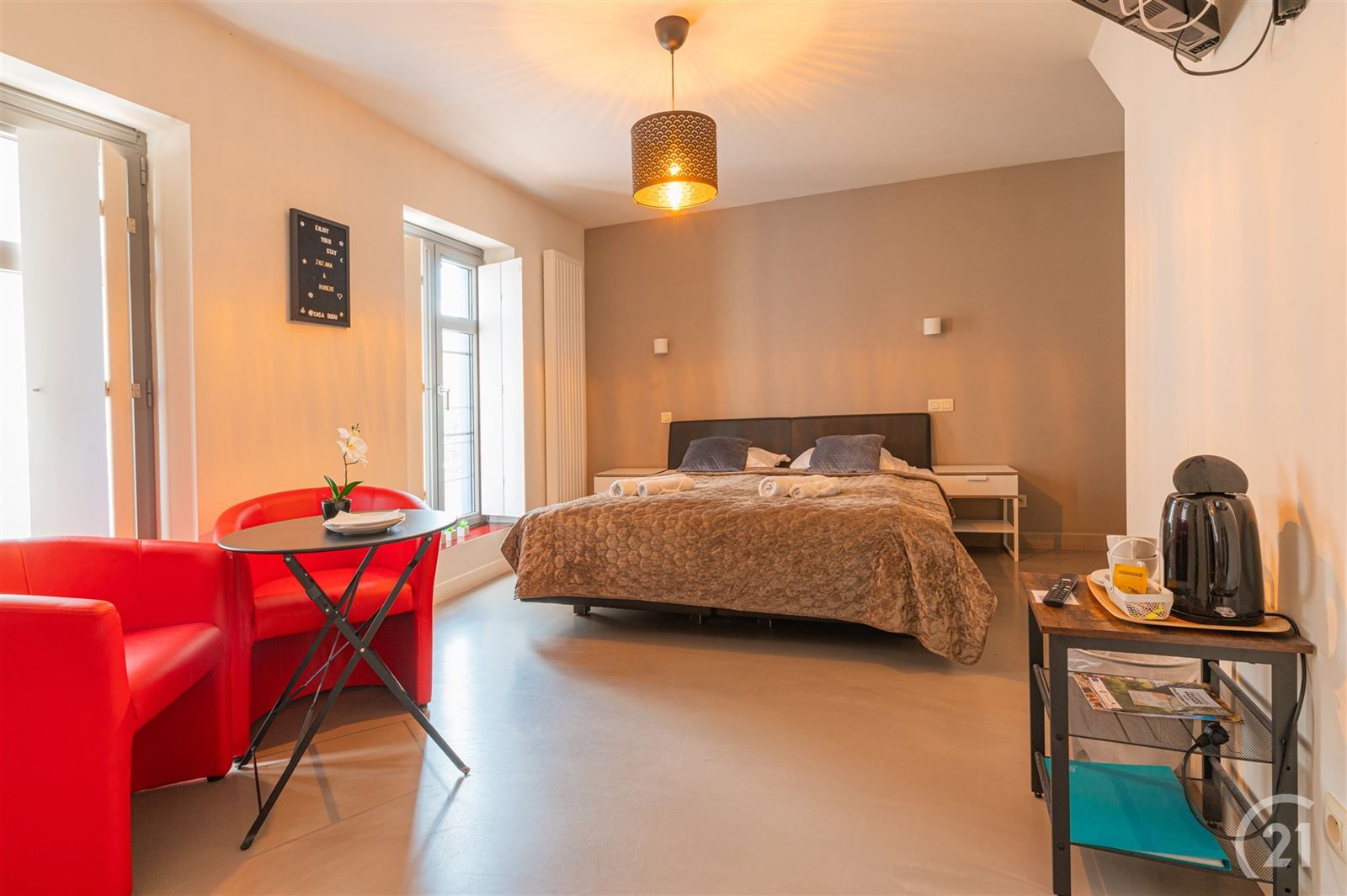 Prachtig commercieel pand (B&B EN  appartement) EN privé woning foto 6