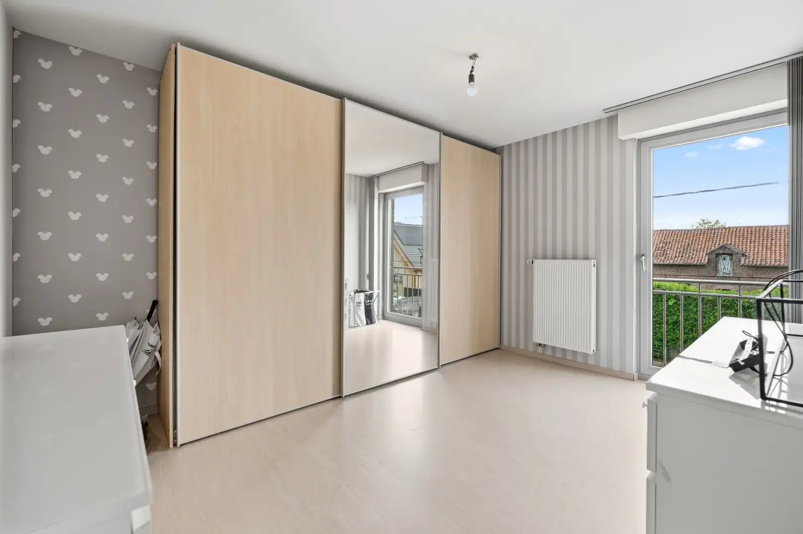 Mooie instapklare woning met tuin, terras, garage en 4 slpks foto 19