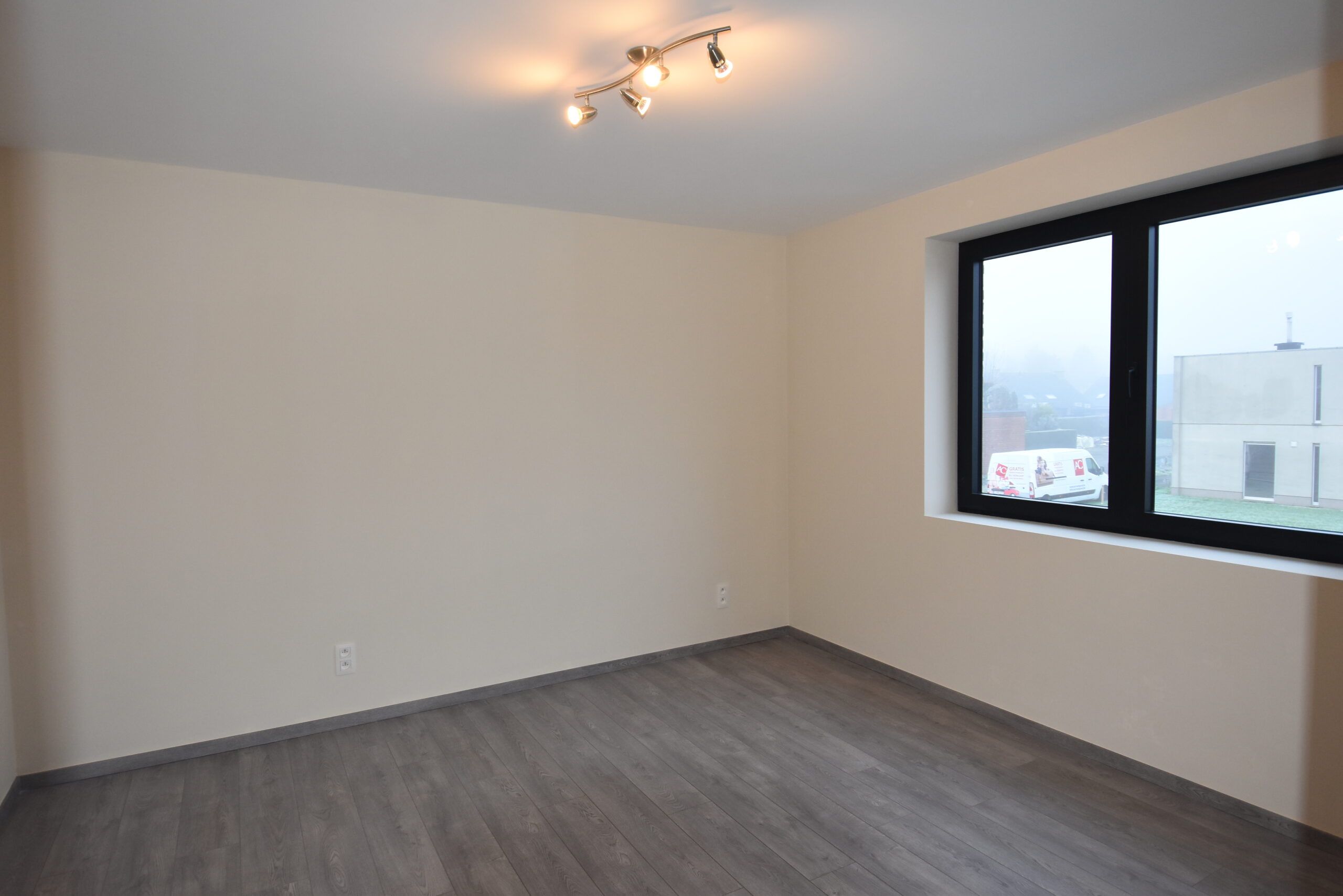 Zeer ruim duplex appartement (3 slpks) met garage in Sint-Pauwels foto 8