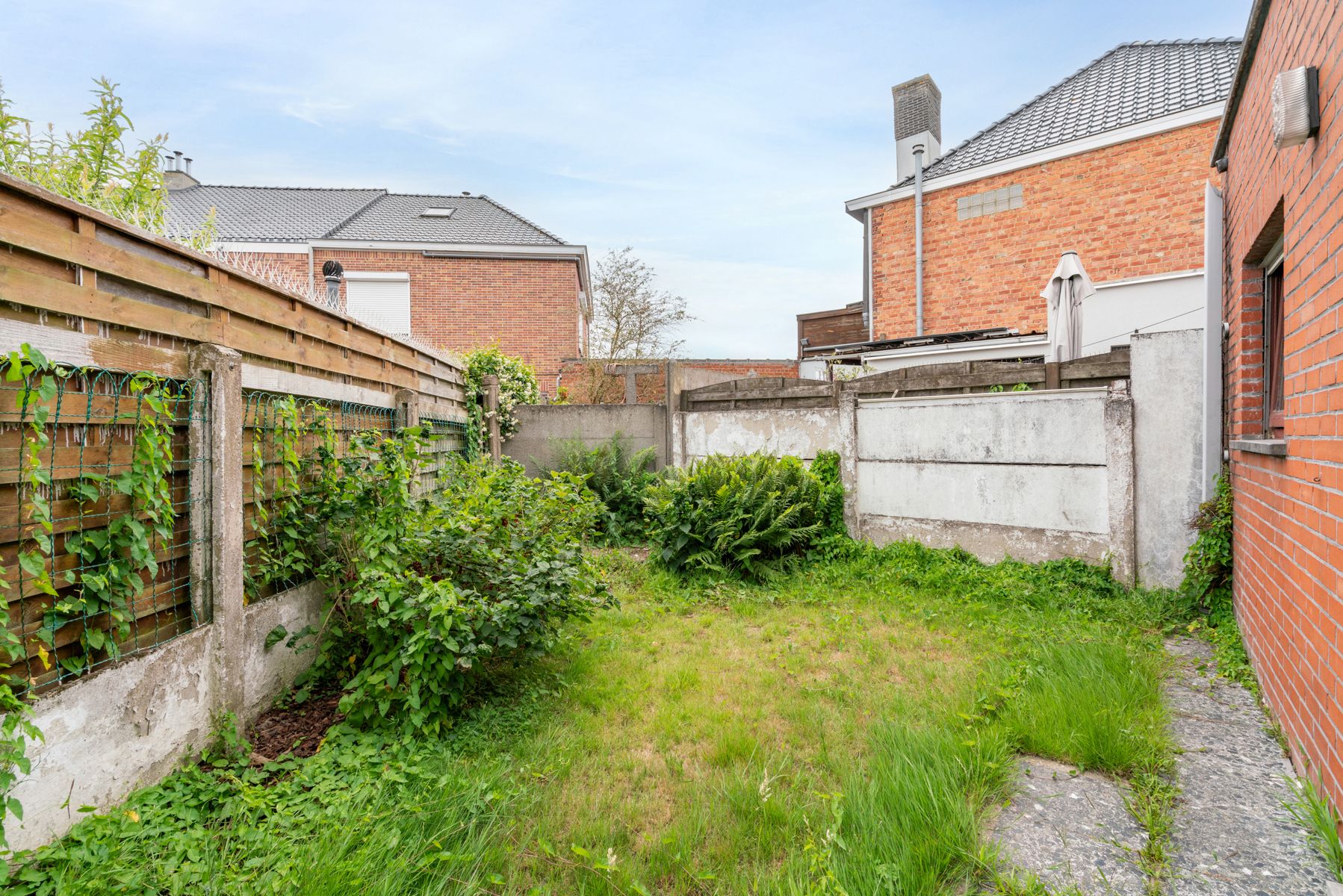 Te renoveren woning met 3 slaapkamers  foto 13