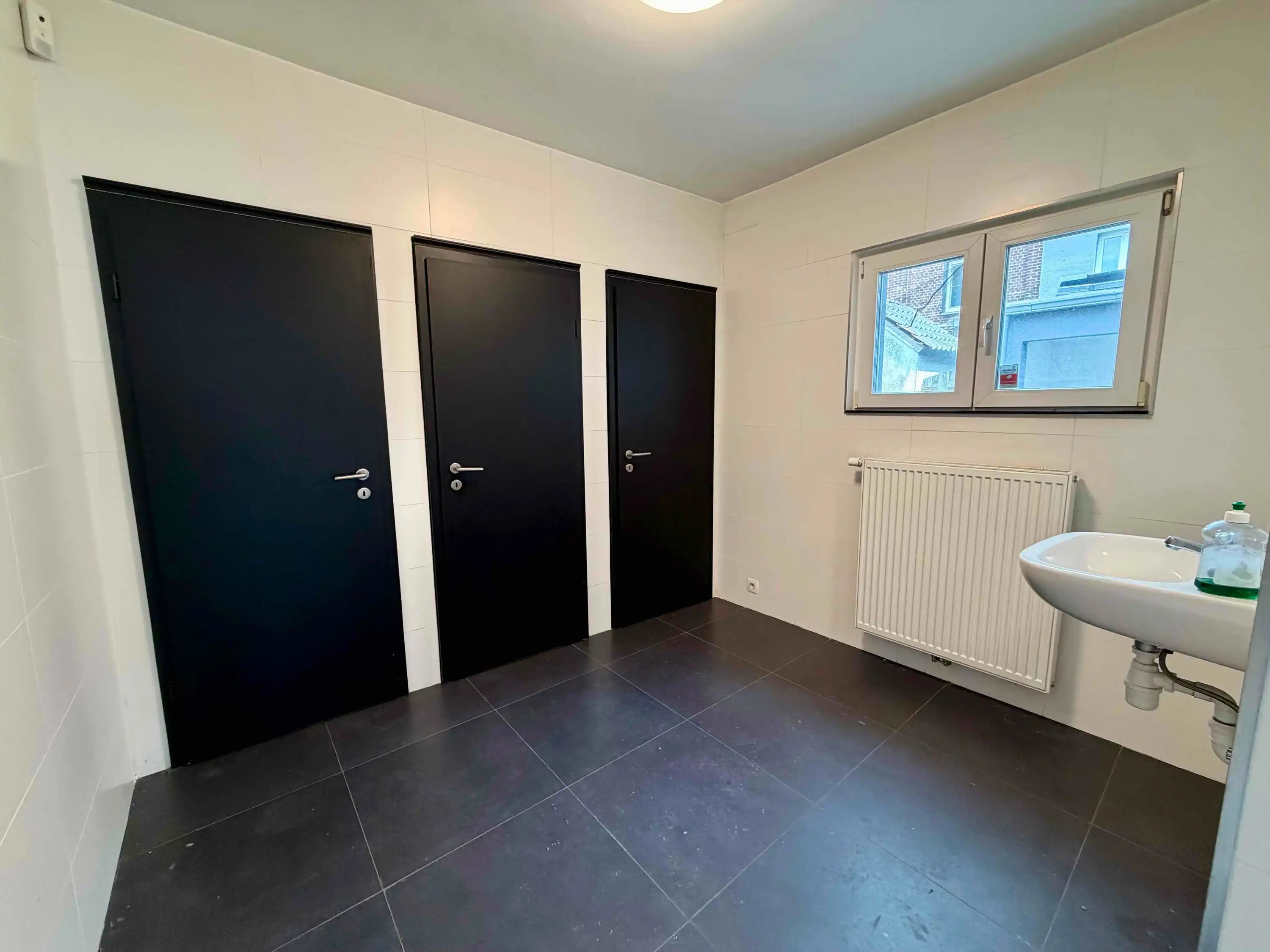 Gerenoveerd handelspand met instapklaar duplexappartement en tuintje foto 20
