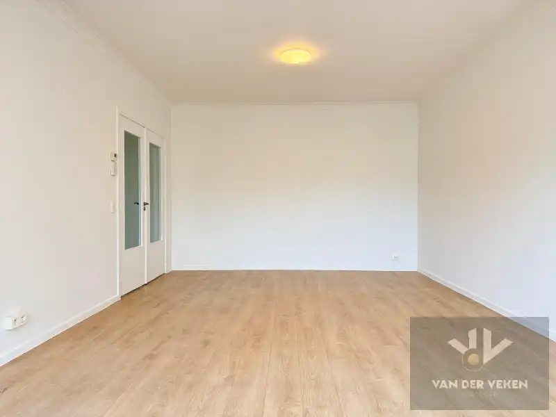 Gerenoveerd 2-slaapkamerappartement! foto 3