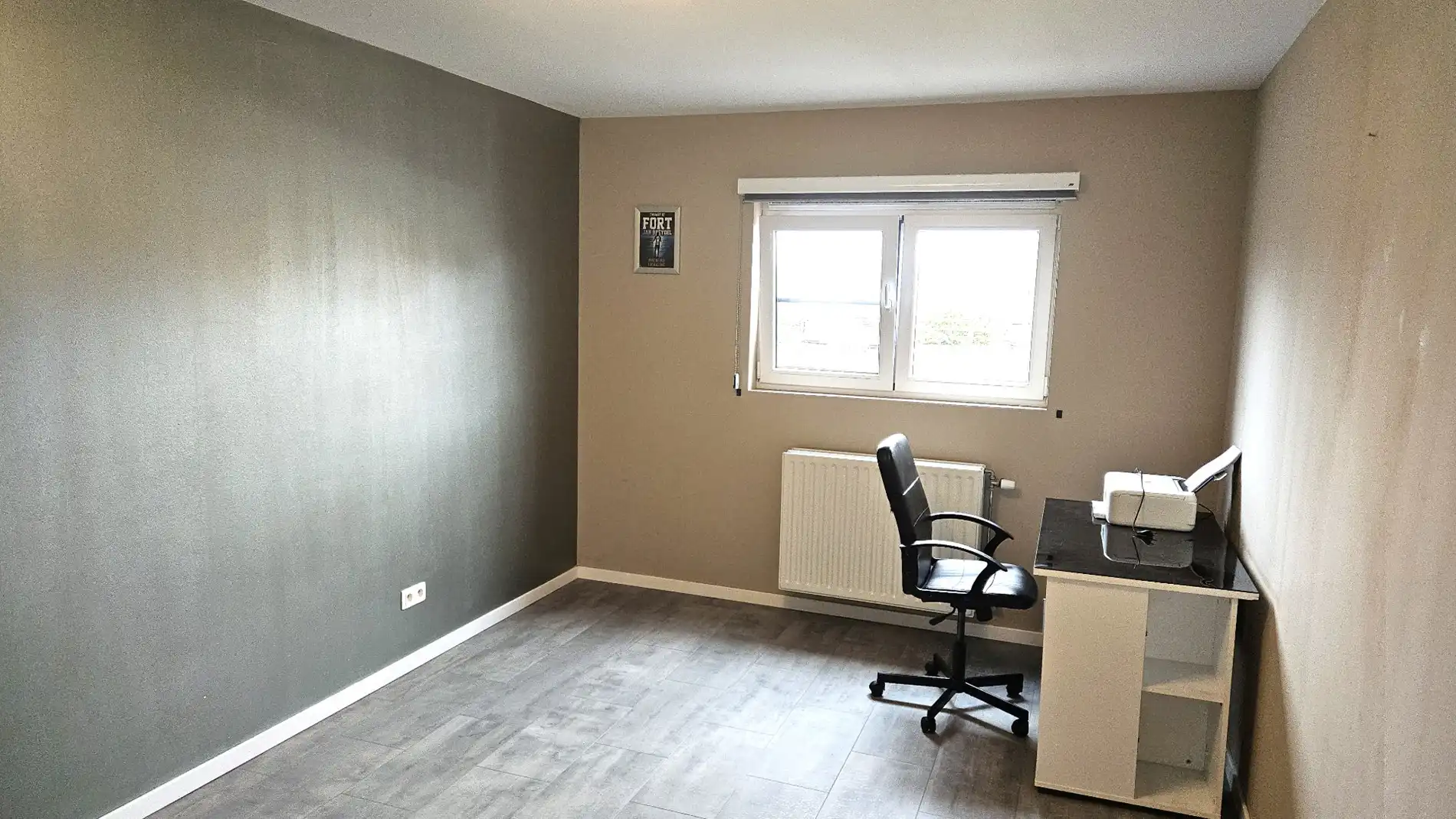 Uiterst ruime woning met 3 grote slk, garage en tuintje in centrum Berlare foto 15