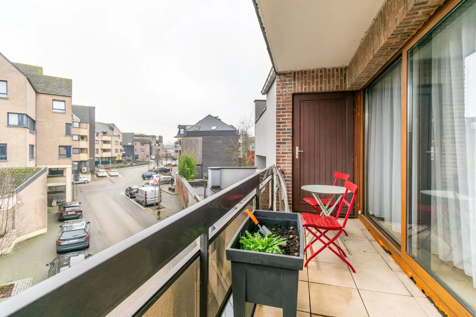 RUIM, INSTAPKLAAR APP MET 5SLP + 3BDK & TERRASSEN! foto 10