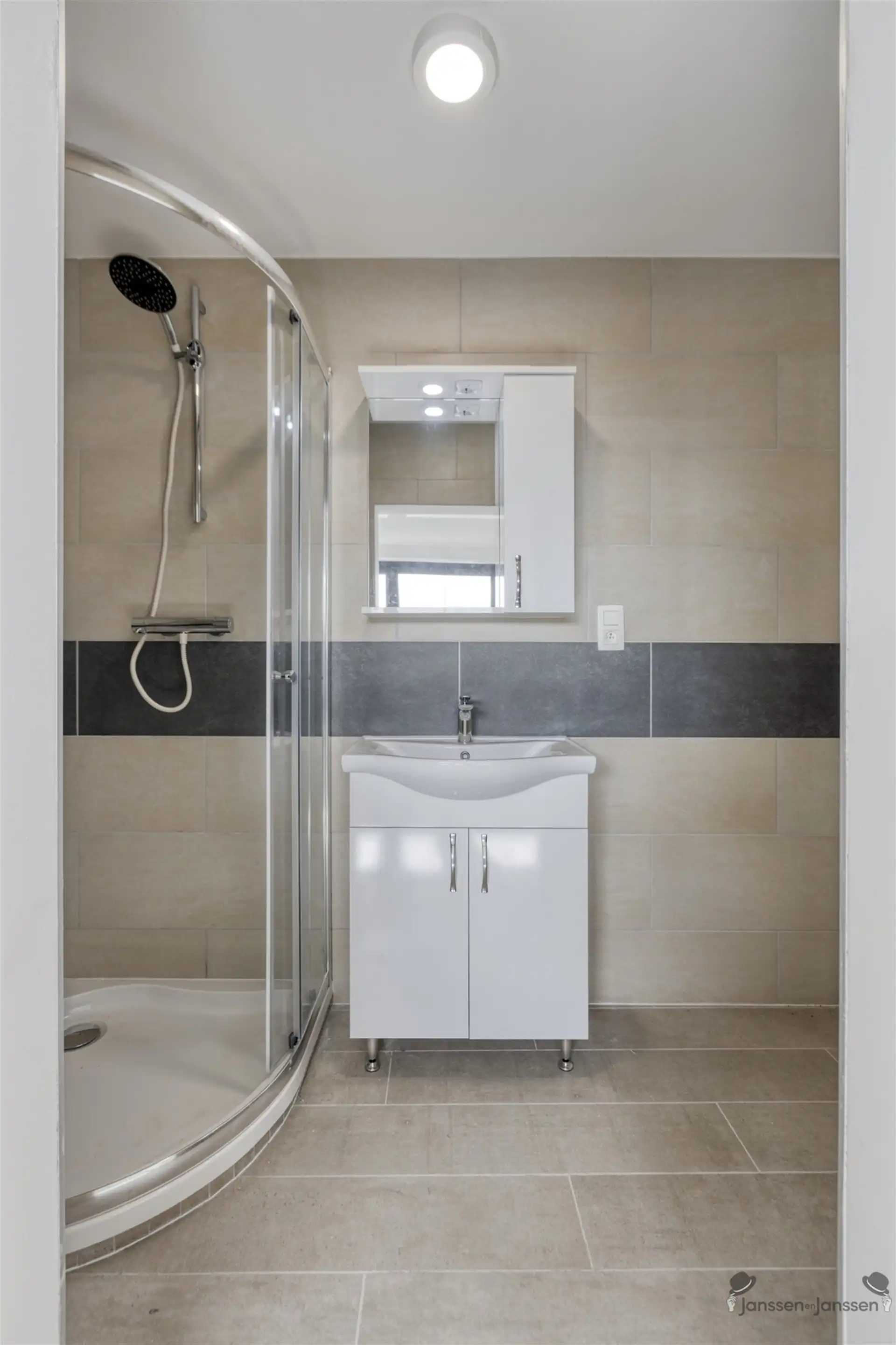 nieuwbouw met 4/5slaapkamers zonder BTW foto 16