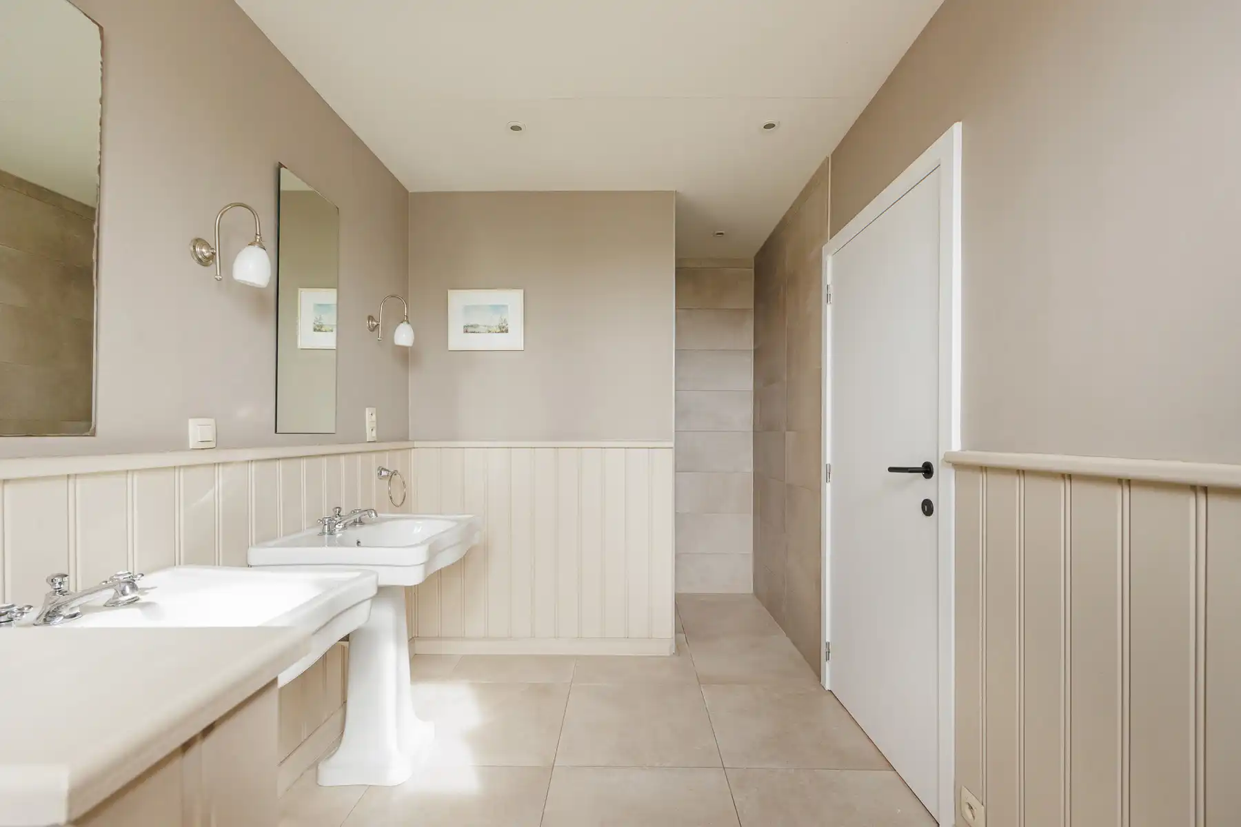 Handelshuis met 7 slaapkamers in het centrum van Stabroek! foto 17