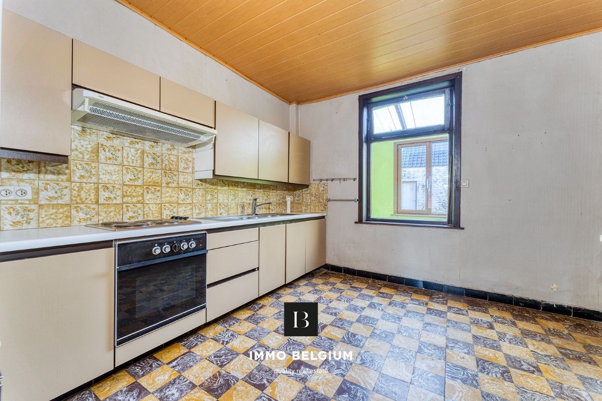 Te renoveren woning in Vlissegem foto 4