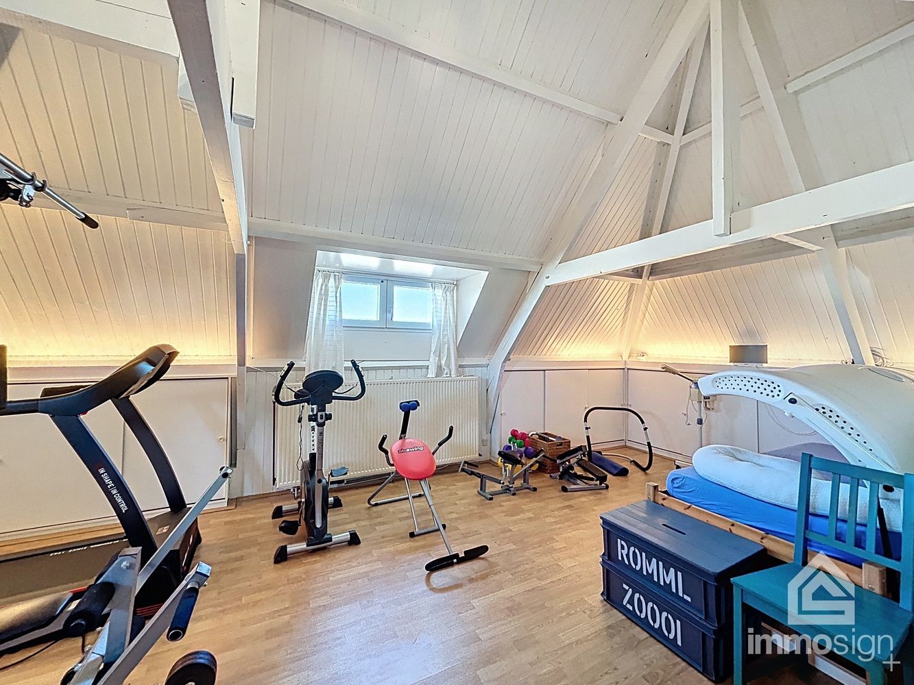 Exclusieve woning voorzien van dubbele garage en bedrijfshal op de Nederlandse grens foto 42