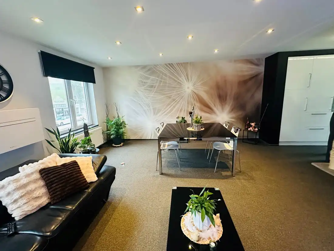 Stijlvol gerenoveerde woning op een strategische locatie foto 5