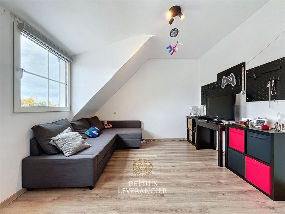 Woning met 4 slaapkamers in Long-island stijl op toplocatie ! foto {{pictureIndex}}