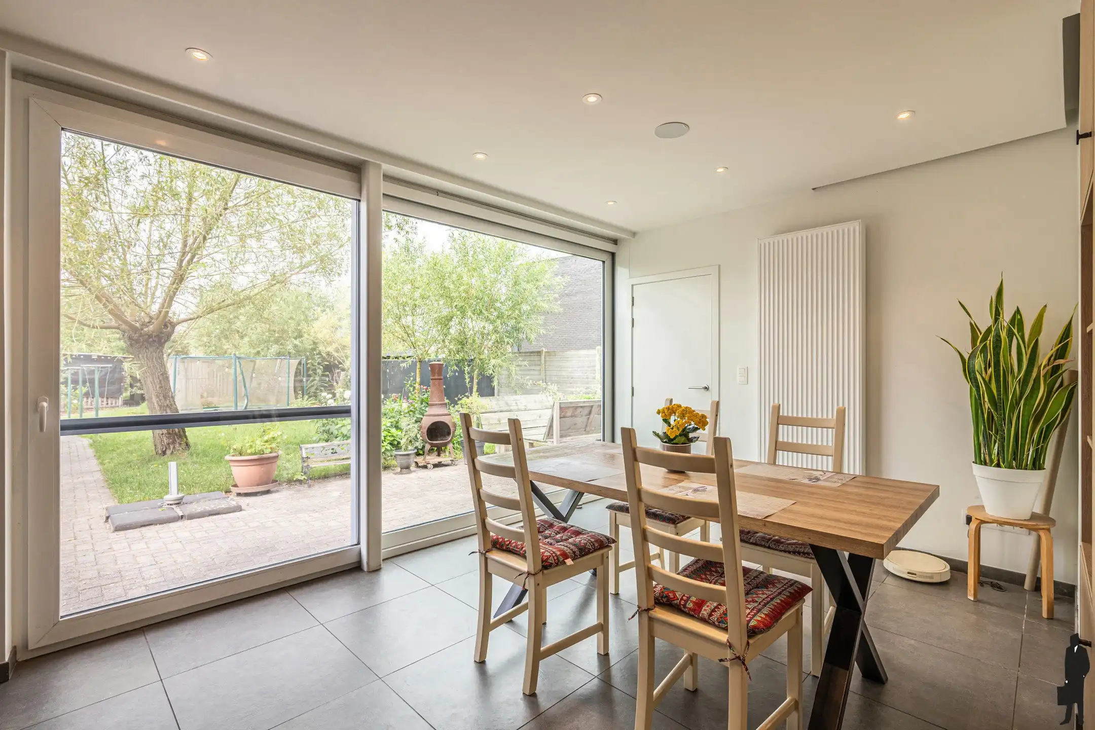 Ruime woning met tuin - doordreven gerenoveerd, 4 à 5 slpks. foto 12