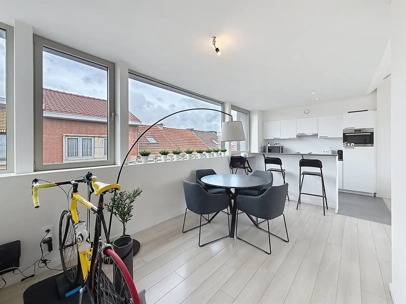 Appartementsgebouw met 4 app en terrassen - investering foto 24