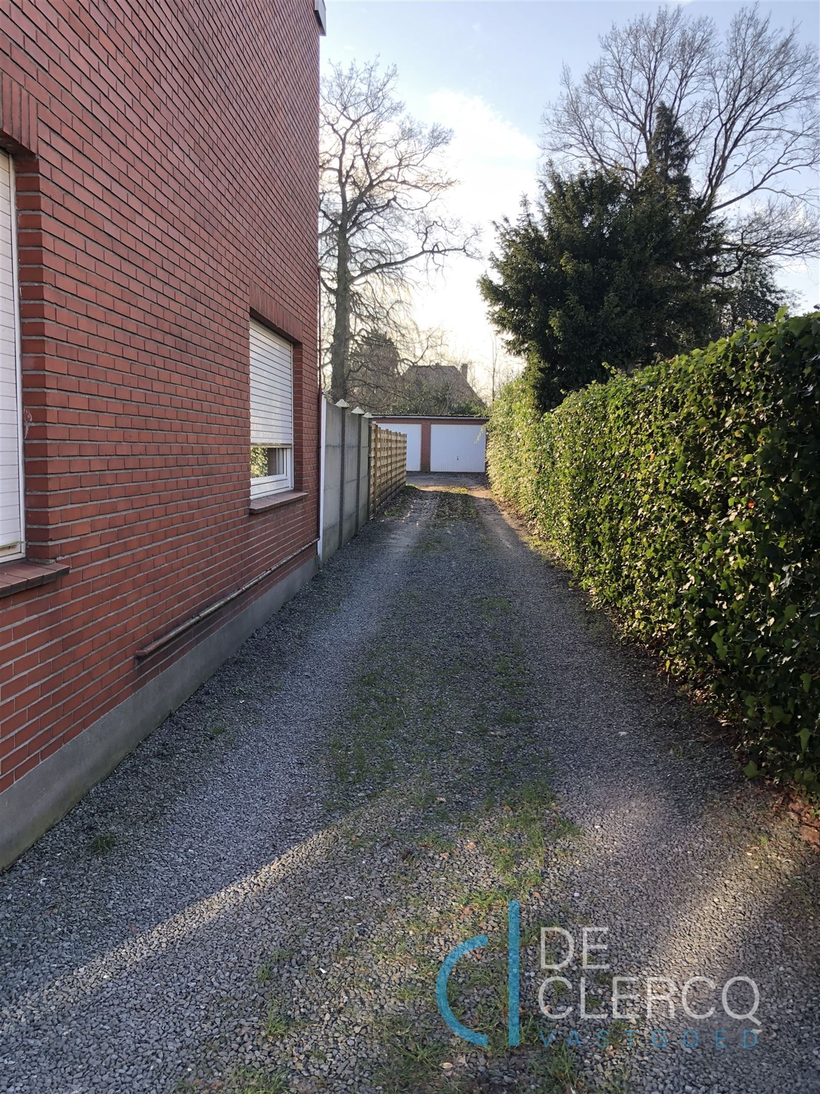 Bovengrondse garage TE HUUR te Oostakker foto 5