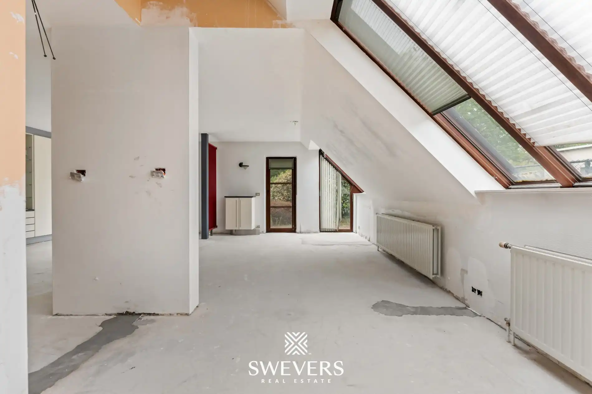 Ruime woning met veel potentieel op prachtig perceel (23a96ca) te Helchteren foto 10