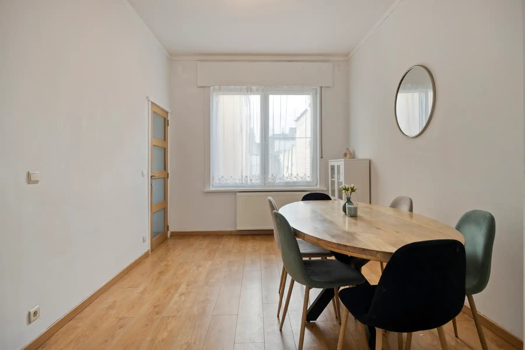 Ruime woning met 4 slaapkamers nabij centrum foto 6