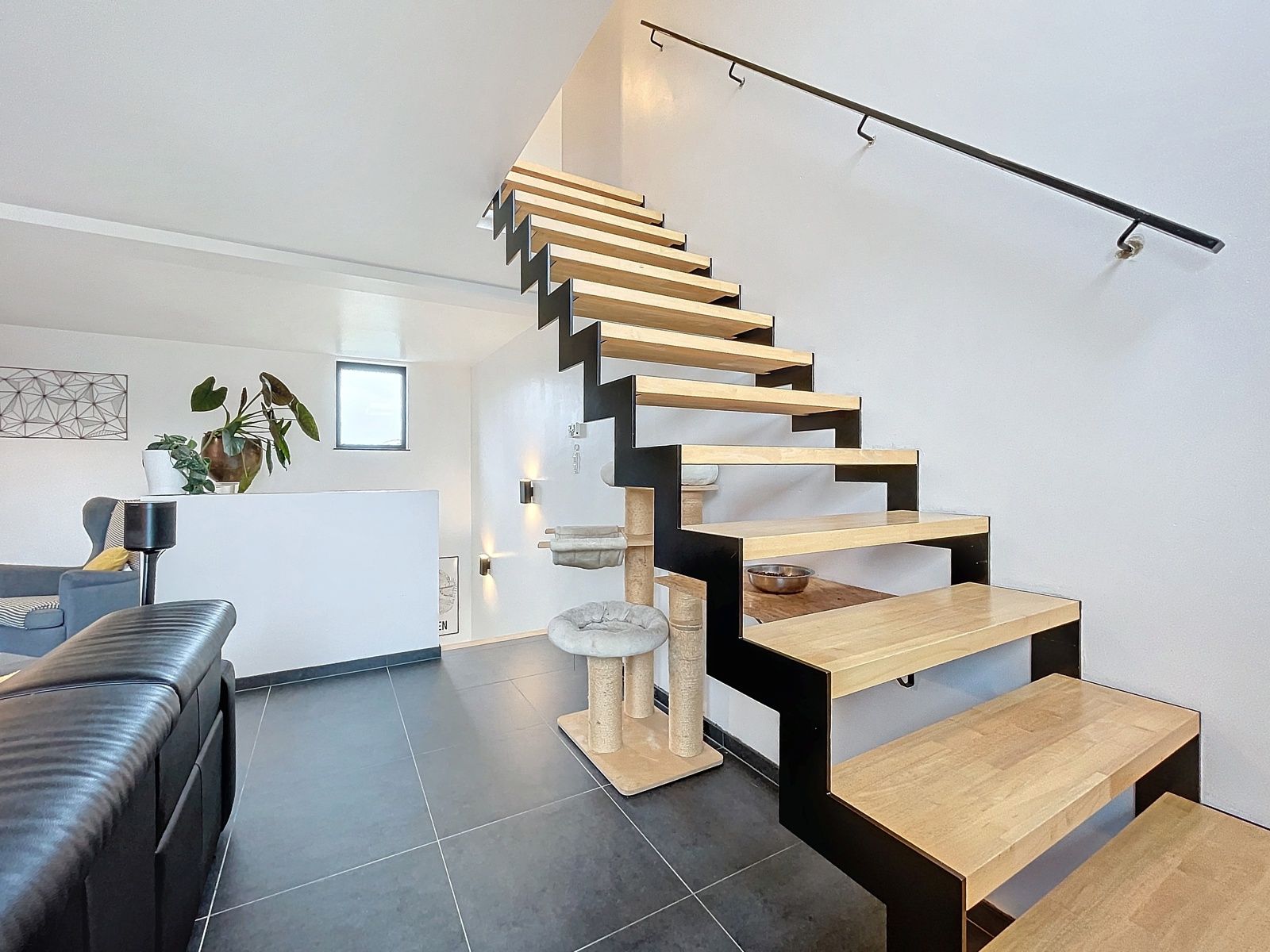 Instapklare modernde woning op een toplocatie foto 19