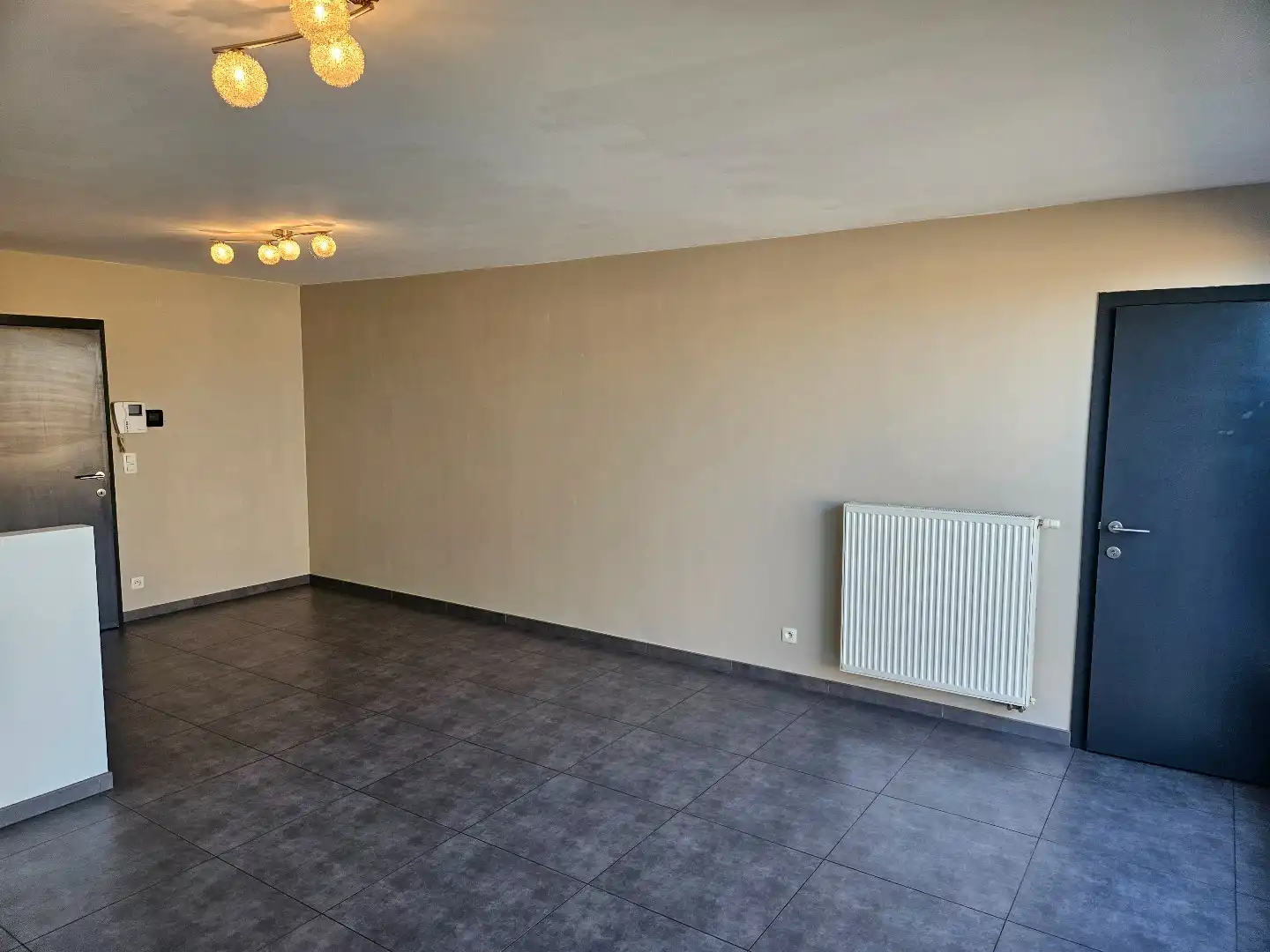 Gezellig appartement met 2 slk en groot terras foto 6