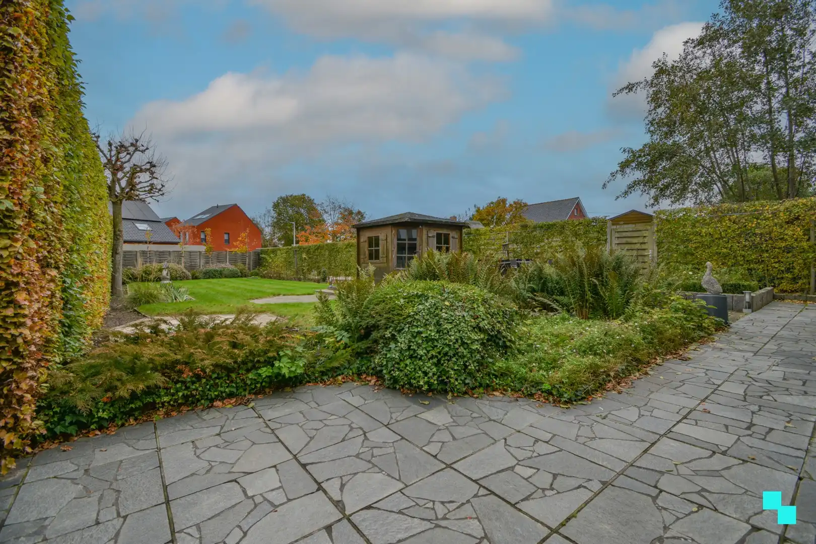 Verrassend ruime HOB met praktijk te Sint-Henricus foto 27