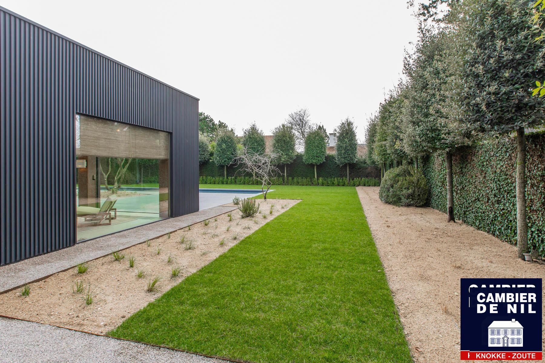 Subliem gerenoveerde en moderne villa met zwembad in een rustige residentiële buurt - Zoute  foto 33