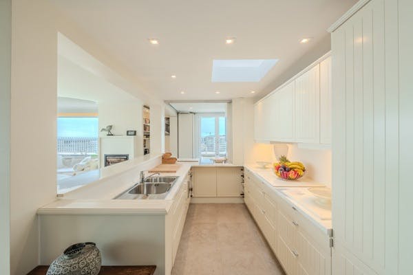 Exclusieve penthouse met 4 slaapkamers en prachtig zeezicht! foto 4