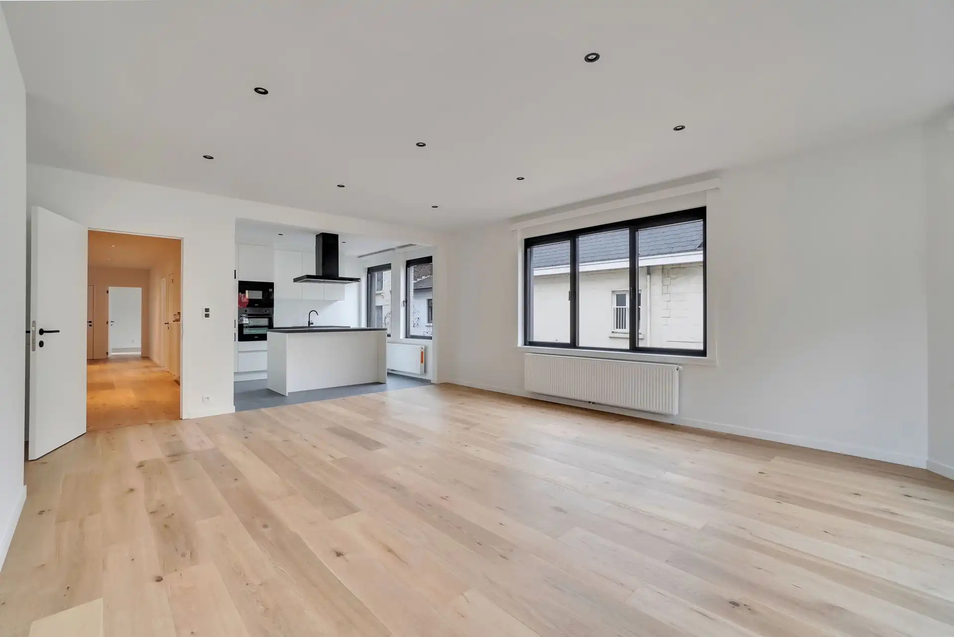 Stijlvol gerenoveerd 2 slaapkamer app. in het centrum Hasselt foto 3