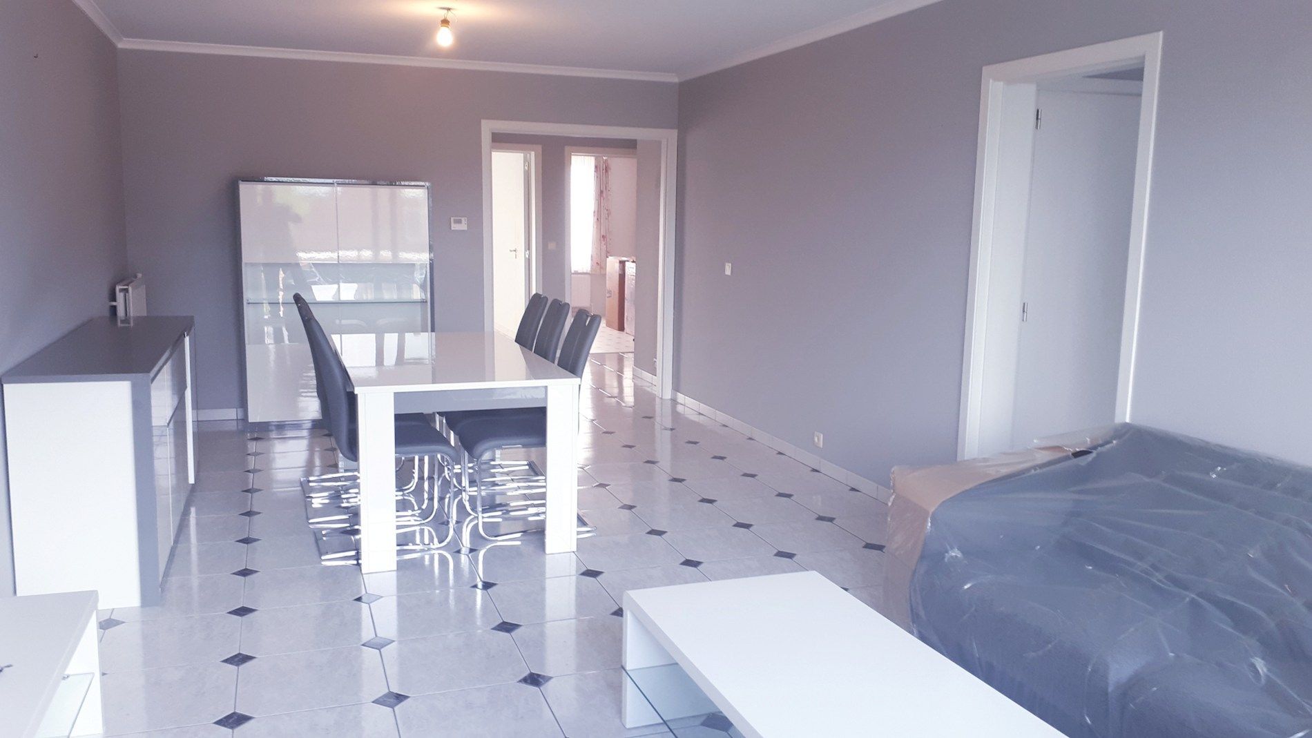 SINT-ANDRIES: appartement met 2 slaapkamers foto {{pictureIndex}}
