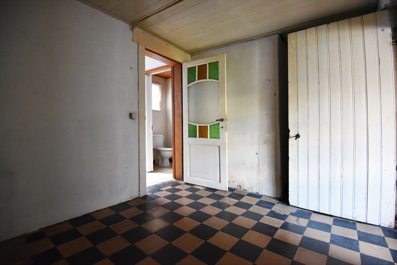 Charmante te renoveren woning  mooi gelegen te centrum Eeklo foto 5