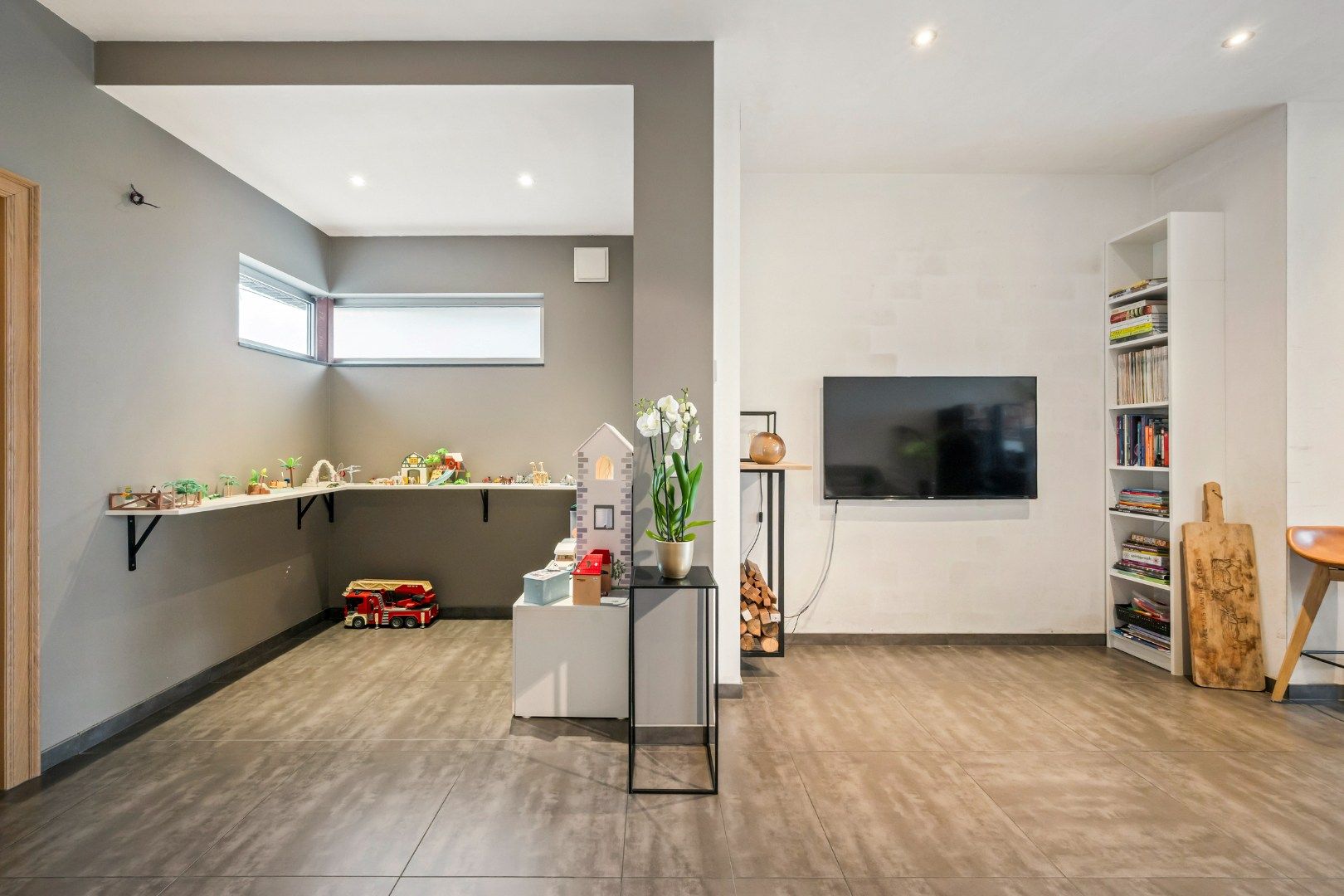 Instapklare halfopen woning met 4 slaapkamers, garage en zonnige tuin in Moorslede foto 5